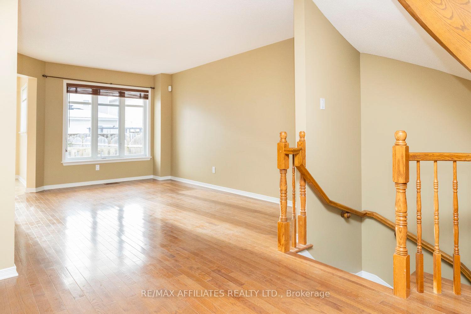 Photo 9 of 306 Berrigan Drive, Ottawa, Barrhaven - Longfields — HOMEH