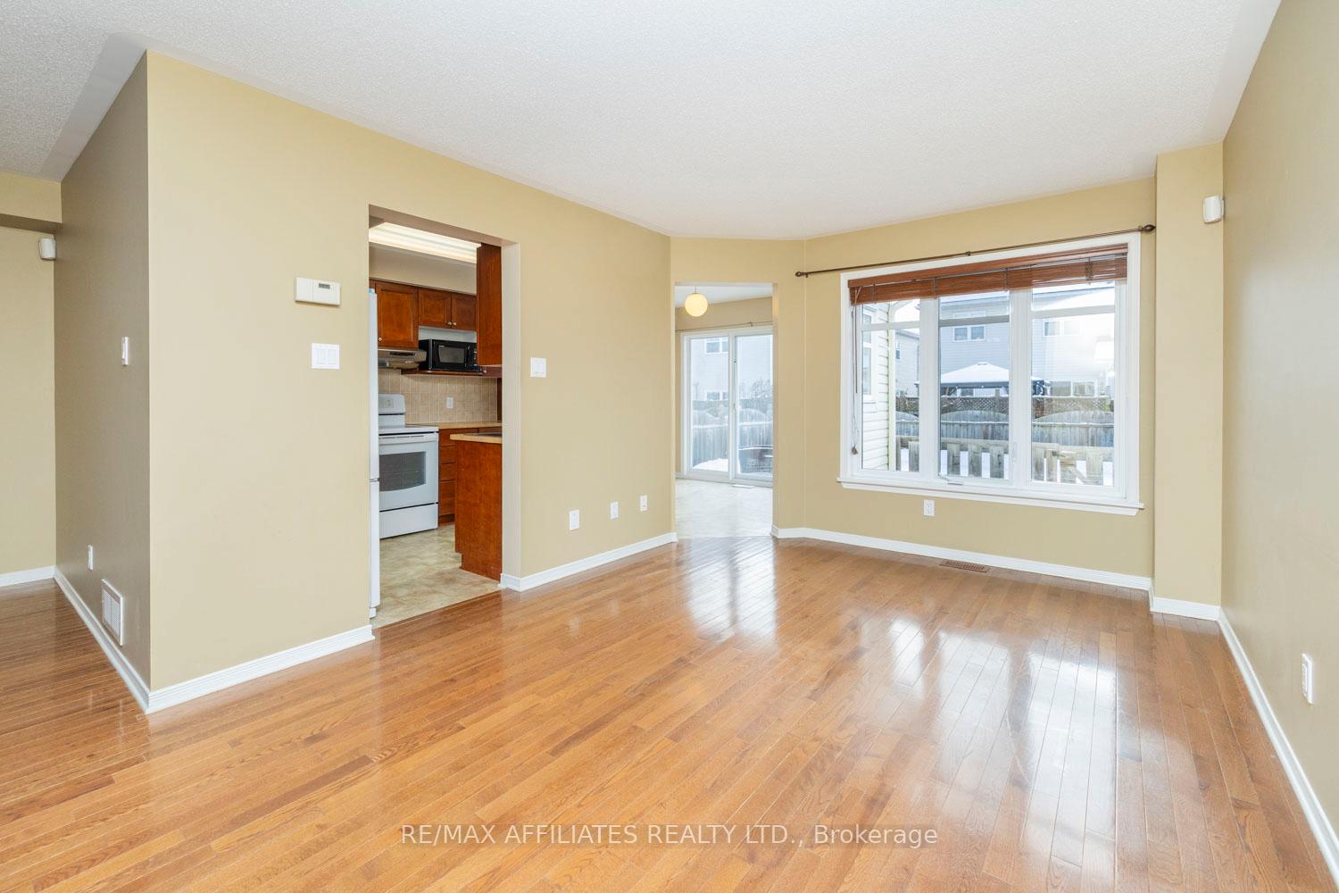 Photo 11 of 306 Berrigan Drive, Ottawa, Barrhaven - Longfields — HOMEH