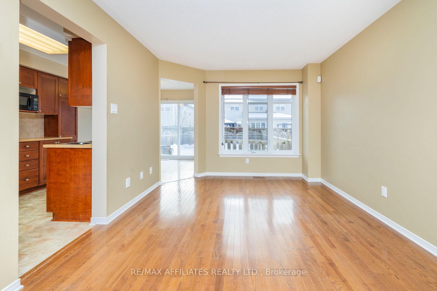 Photo 12 of 306 Berrigan Drive, Ottawa, Barrhaven - Longfields — HOMEH