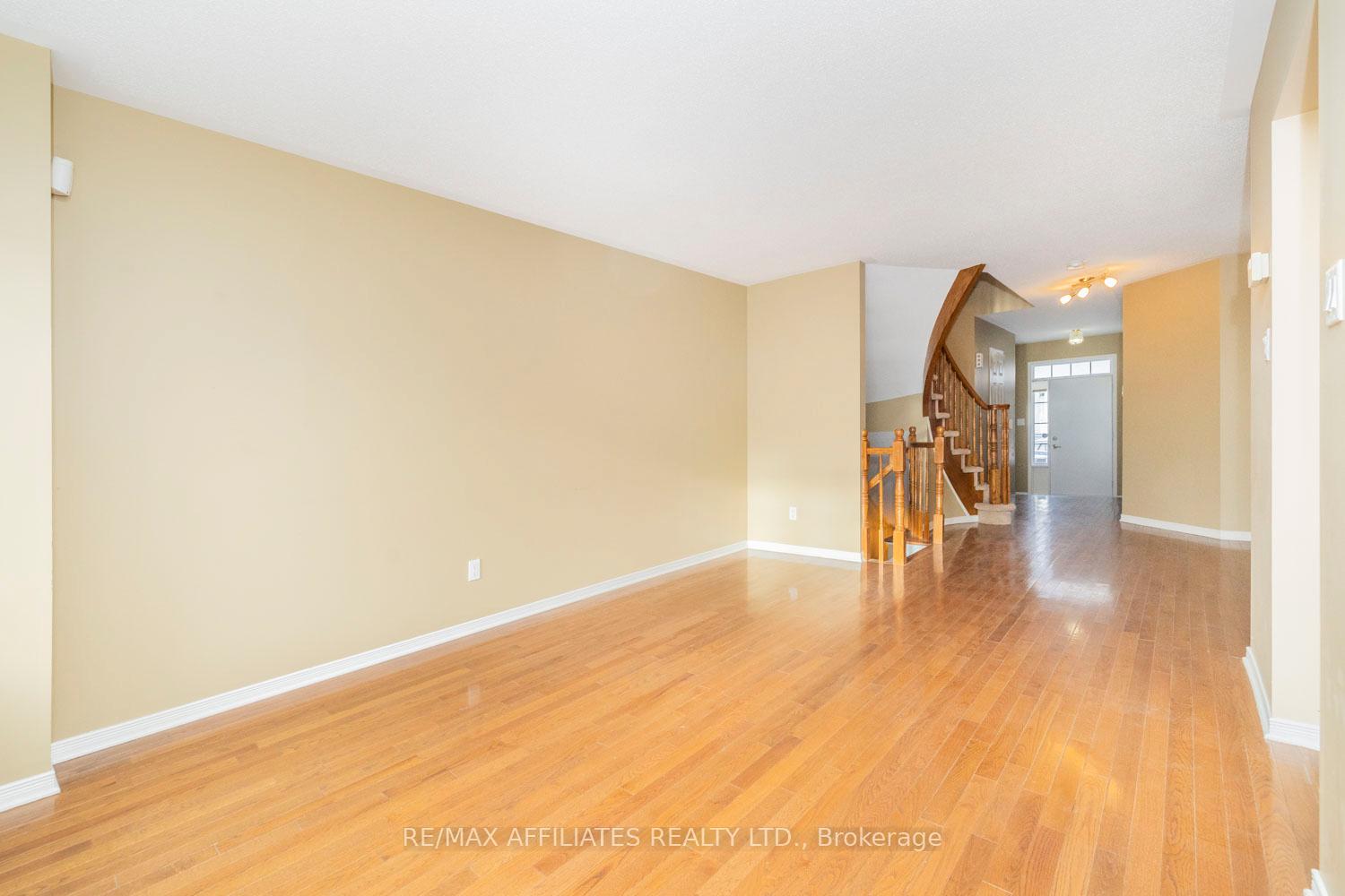 Photo 13 of 306 Berrigan Drive, Ottawa, Barrhaven - Longfields — HOMEH