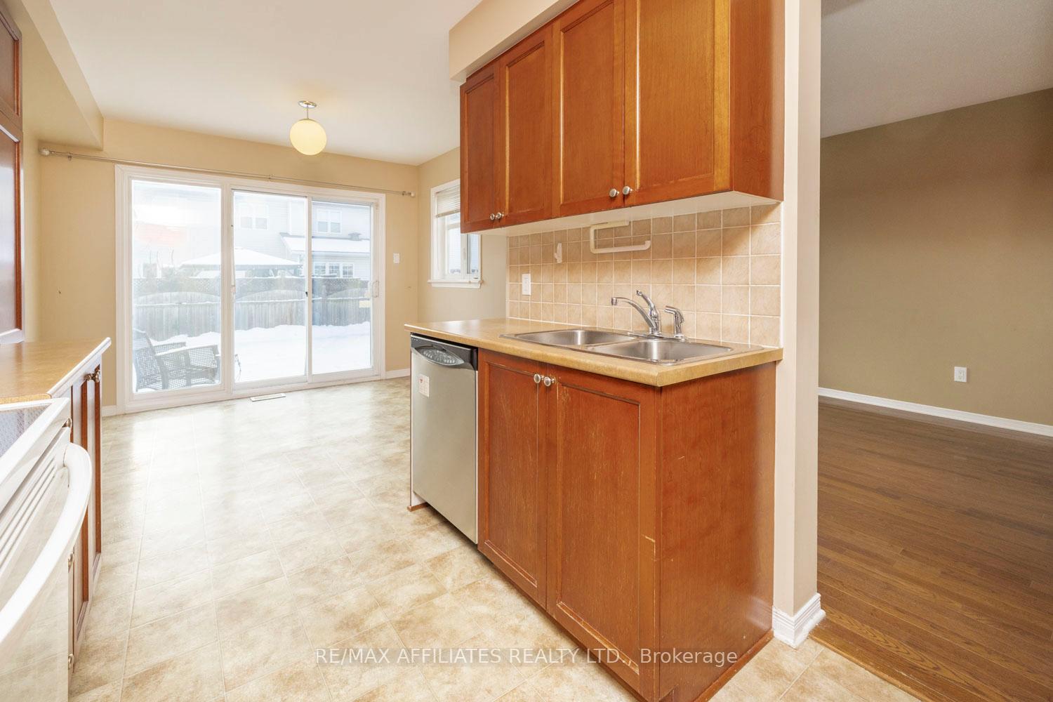Photo 17 of 306 Berrigan Drive, Ottawa, Barrhaven - Longfields — HOMEH