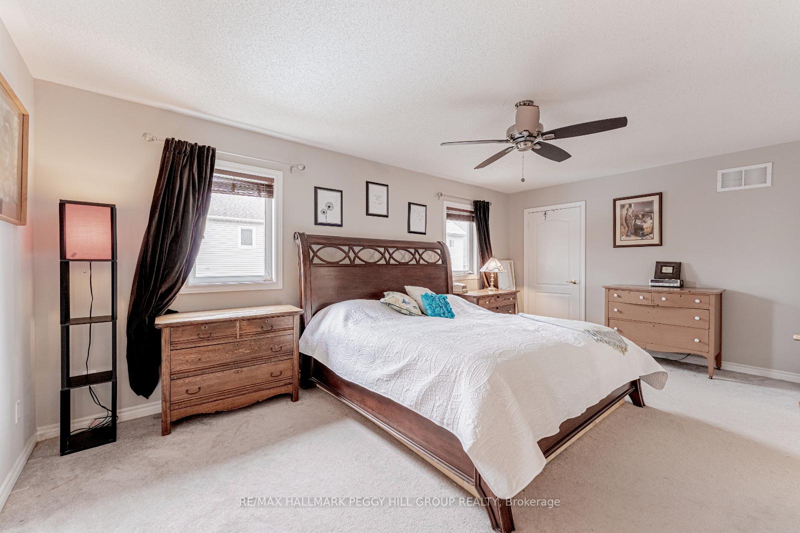 Photo 7 of 51 Maple Crown Terrace, Barrie, Innis-Shore — HOMEH