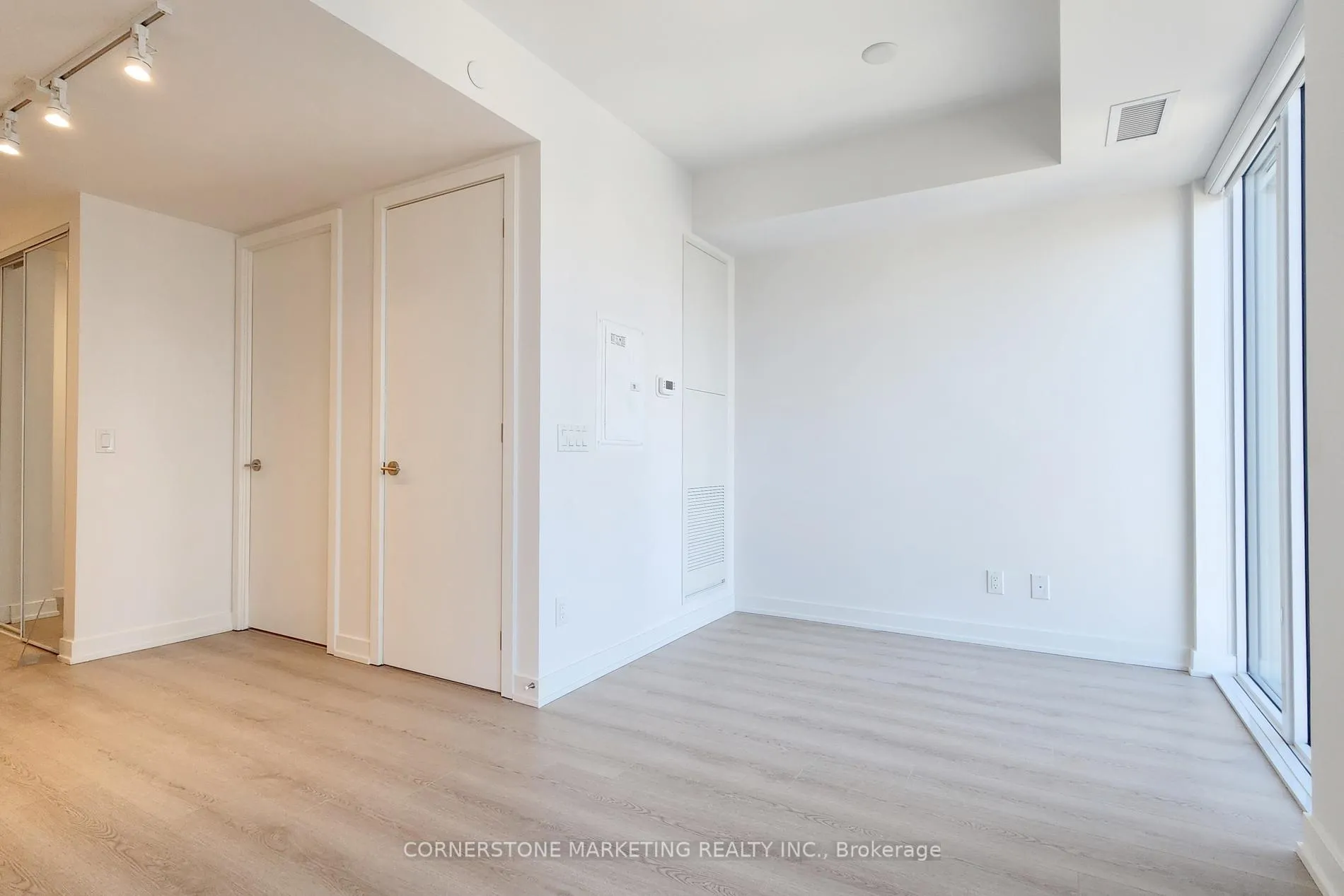 Photo 4 of Unit 1516, 100 Queen Street E, Toronto, Church-Yonge Corridor — HOMEH
