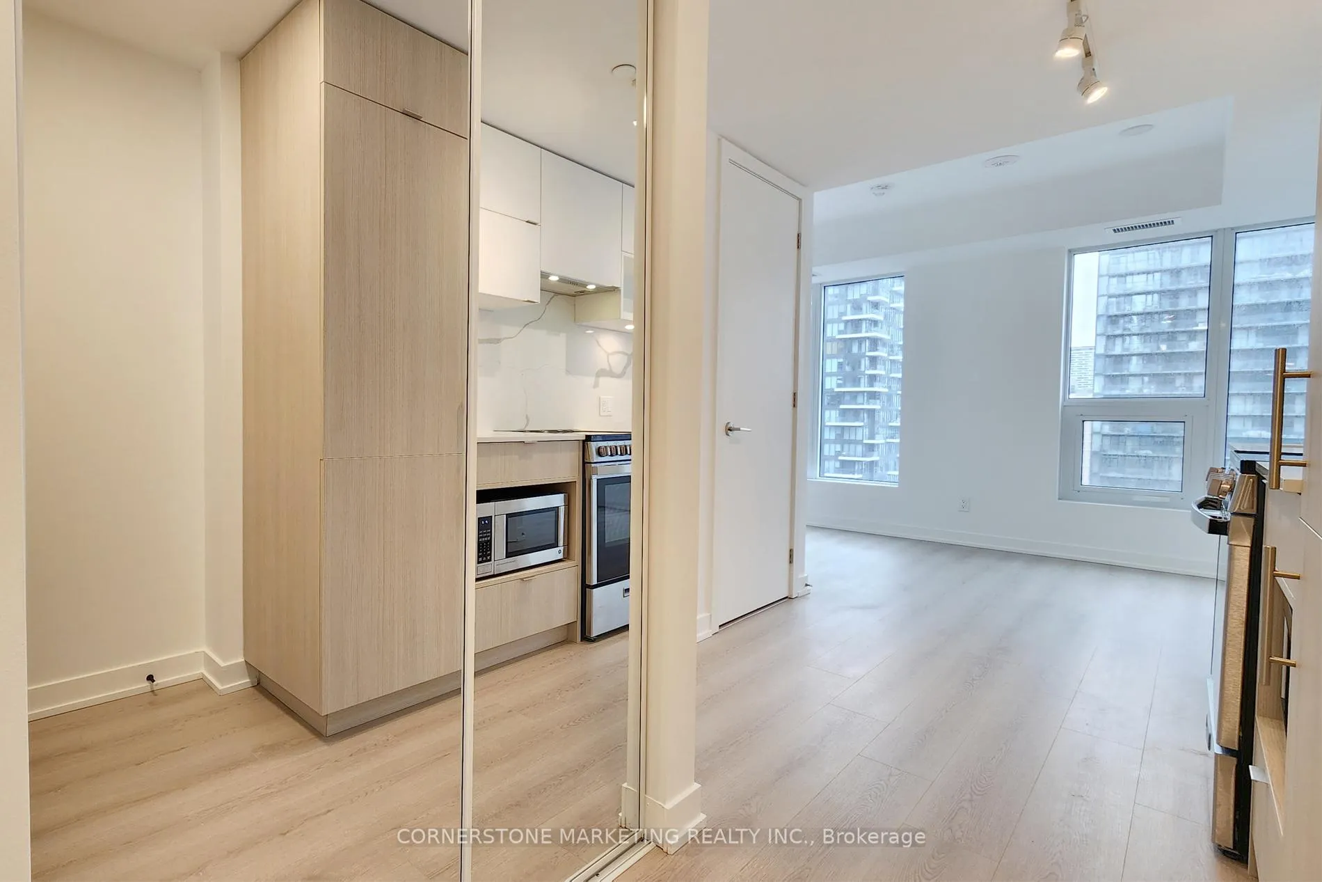 Photo 10 of Unit 1516, 100 Queen Street E, Toronto, Church-Yonge Corridor — HOMEH