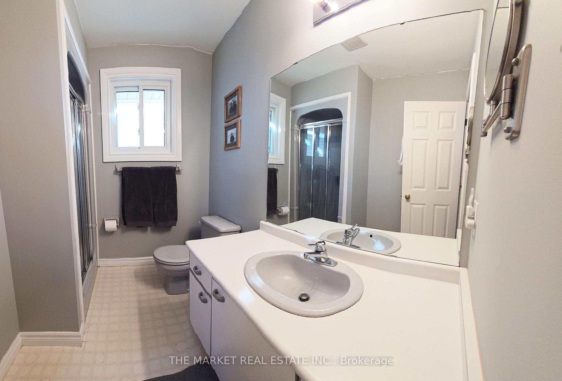 Photo 13 of 233 Acadia Drive, Hamilton, Butler — HOMEH