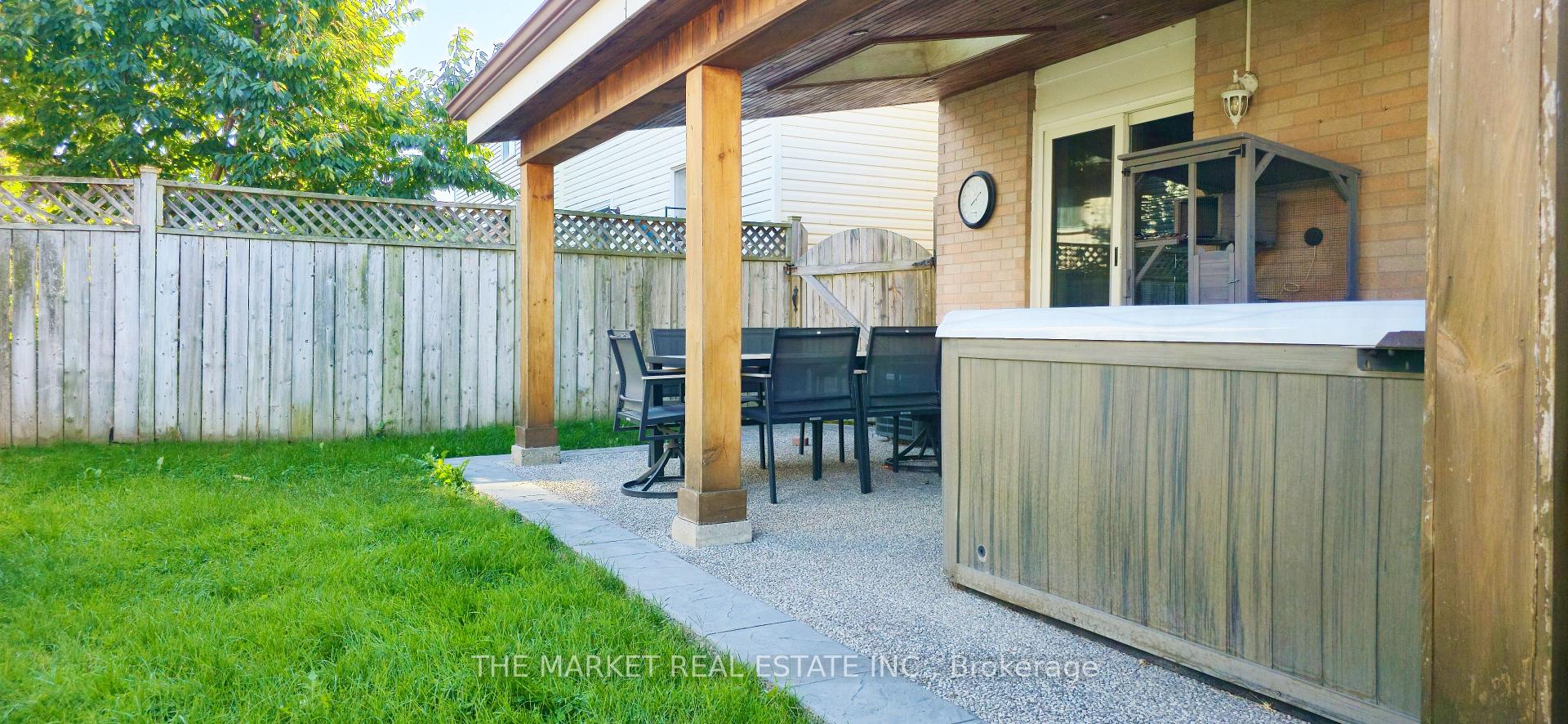 Photo 16 of 233 Acadia Drive, Hamilton, Butler — HOMEH