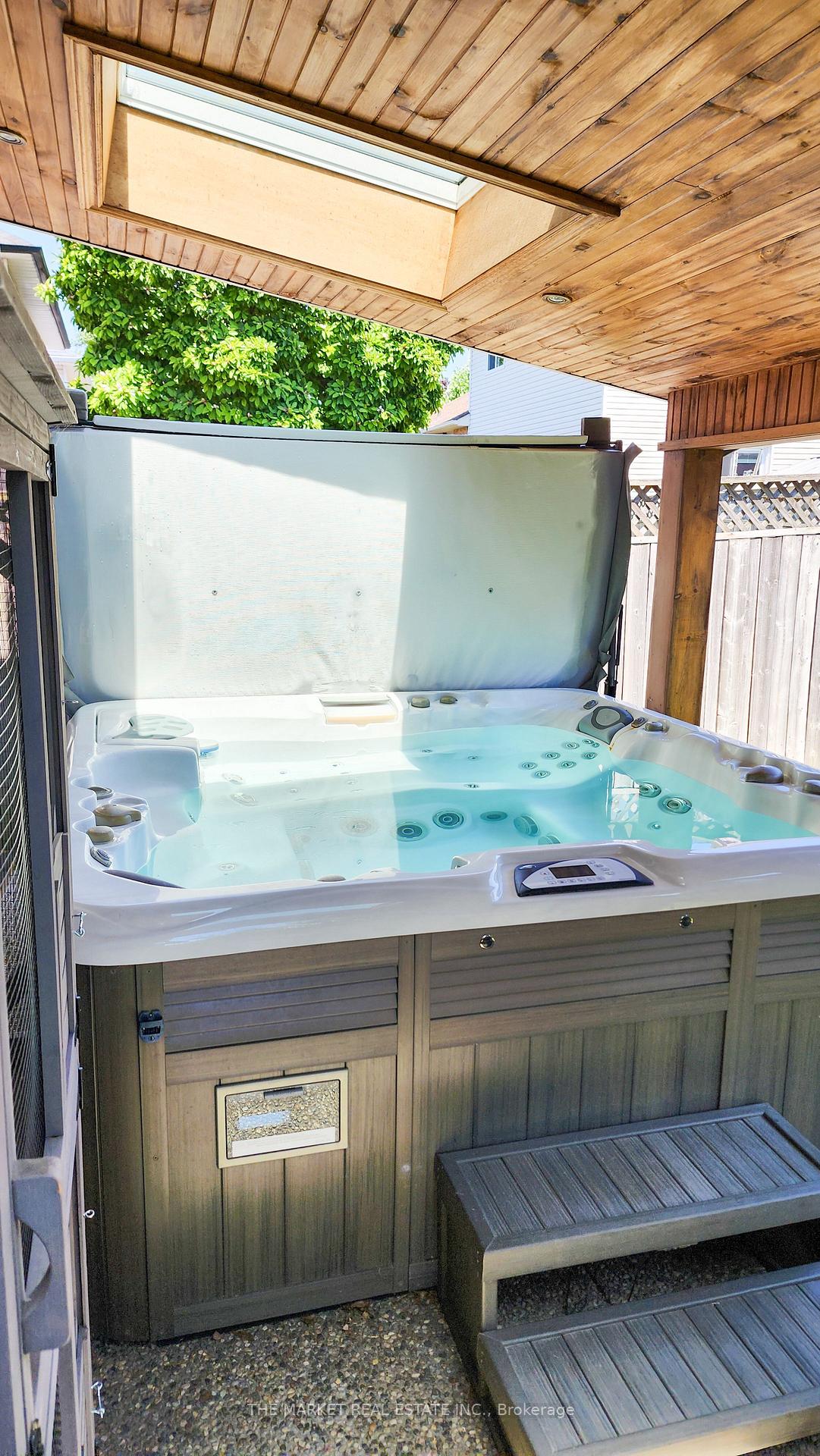Photo 18 of 233 Acadia Drive, Hamilton, Butler — HOMEH