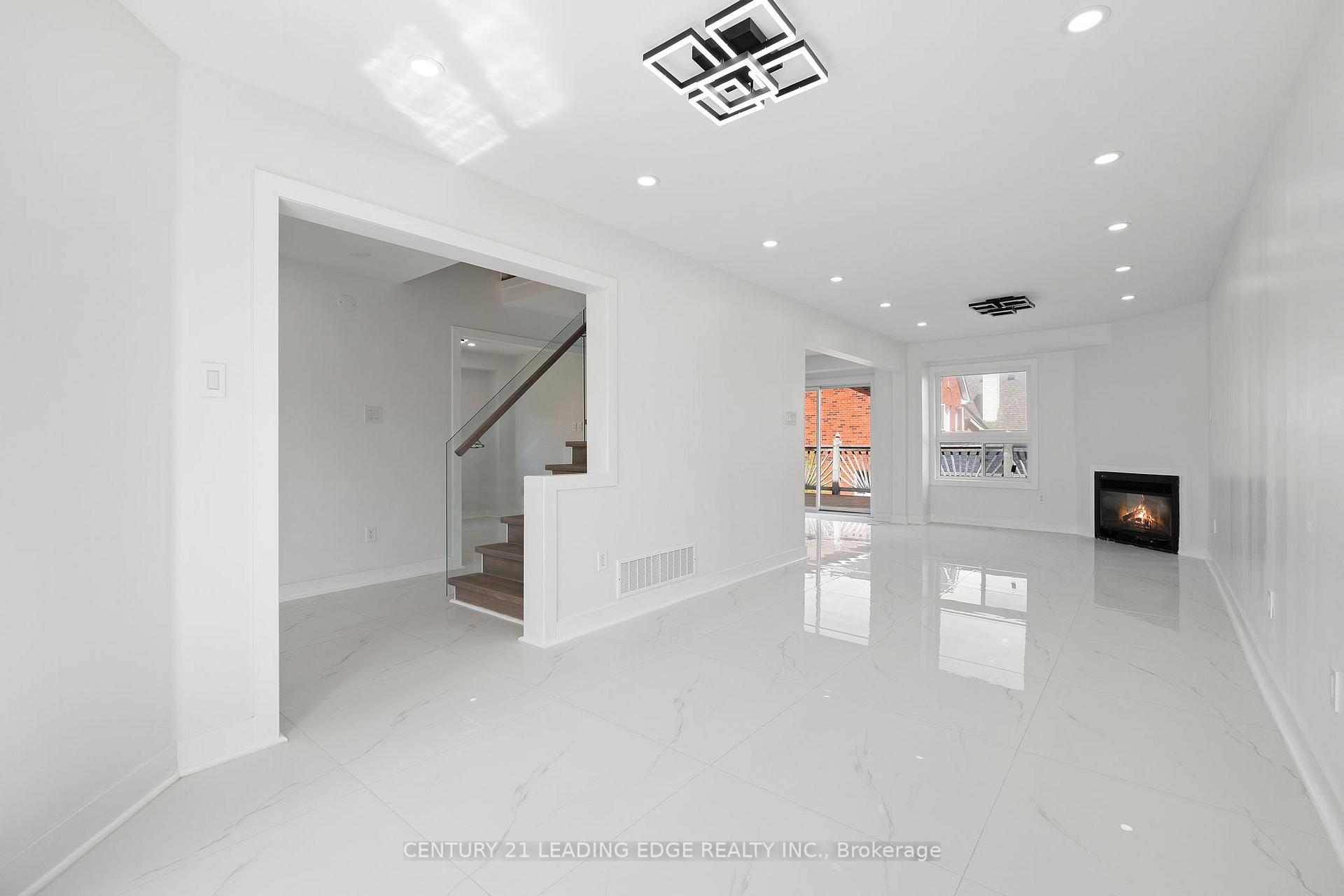 Photo 6 of 88 Bonny Meadows Drive, Aurora, Aurora Highlands — HOMEH