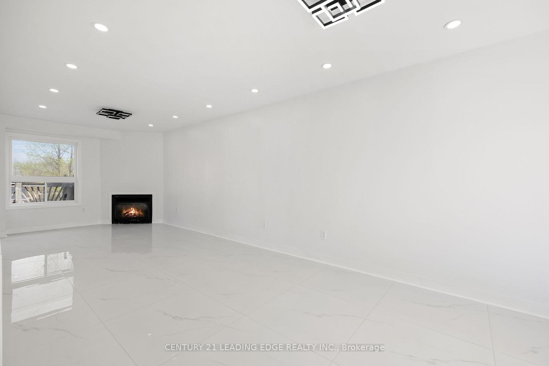 Photo 9 of 88 Bonny Meadows Drive, Aurora, Aurora Highlands — HOMEH