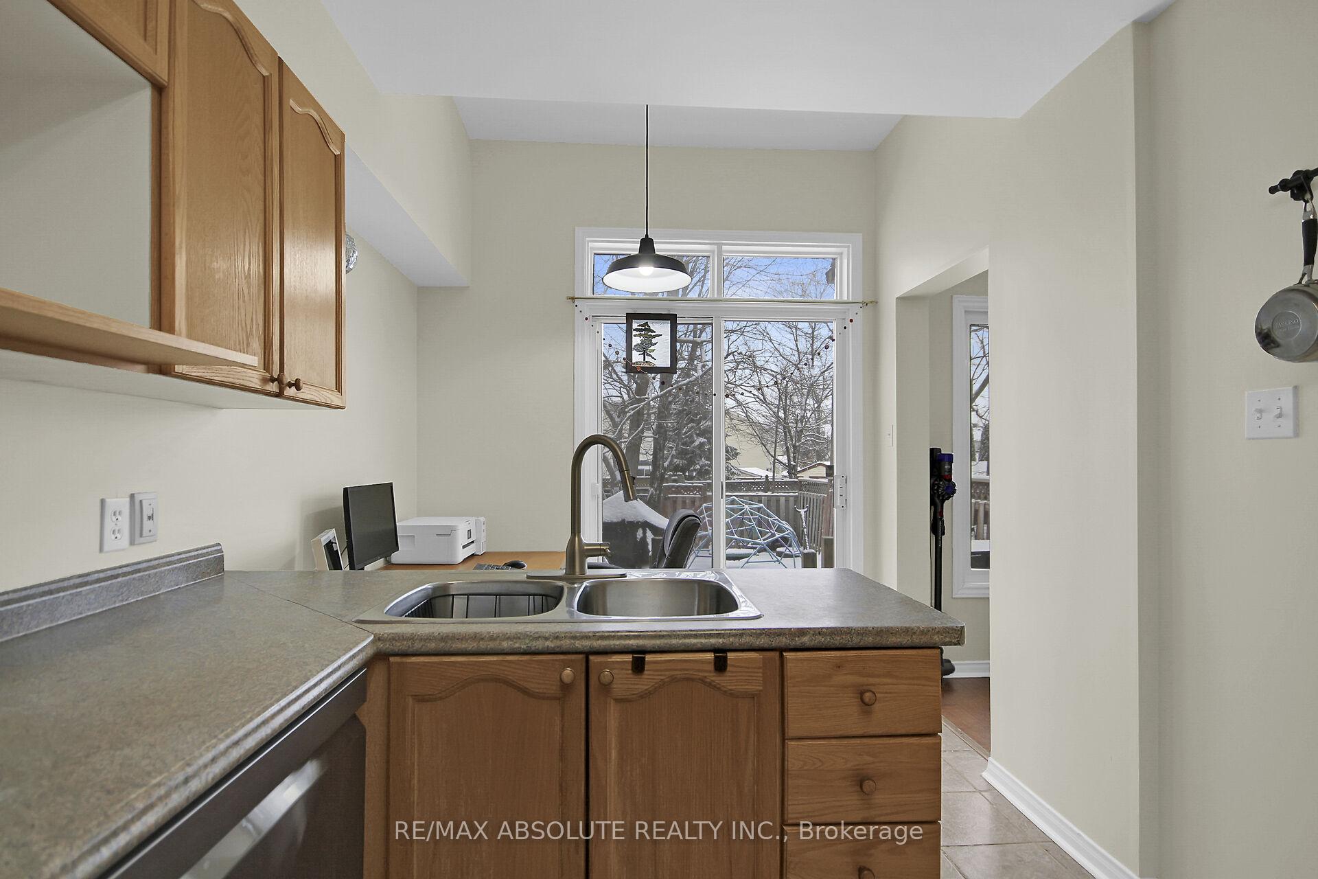 Photo 6 of 97 Queensbury Drive, Ottawa, Barrhaven - Longfields — HOMEH