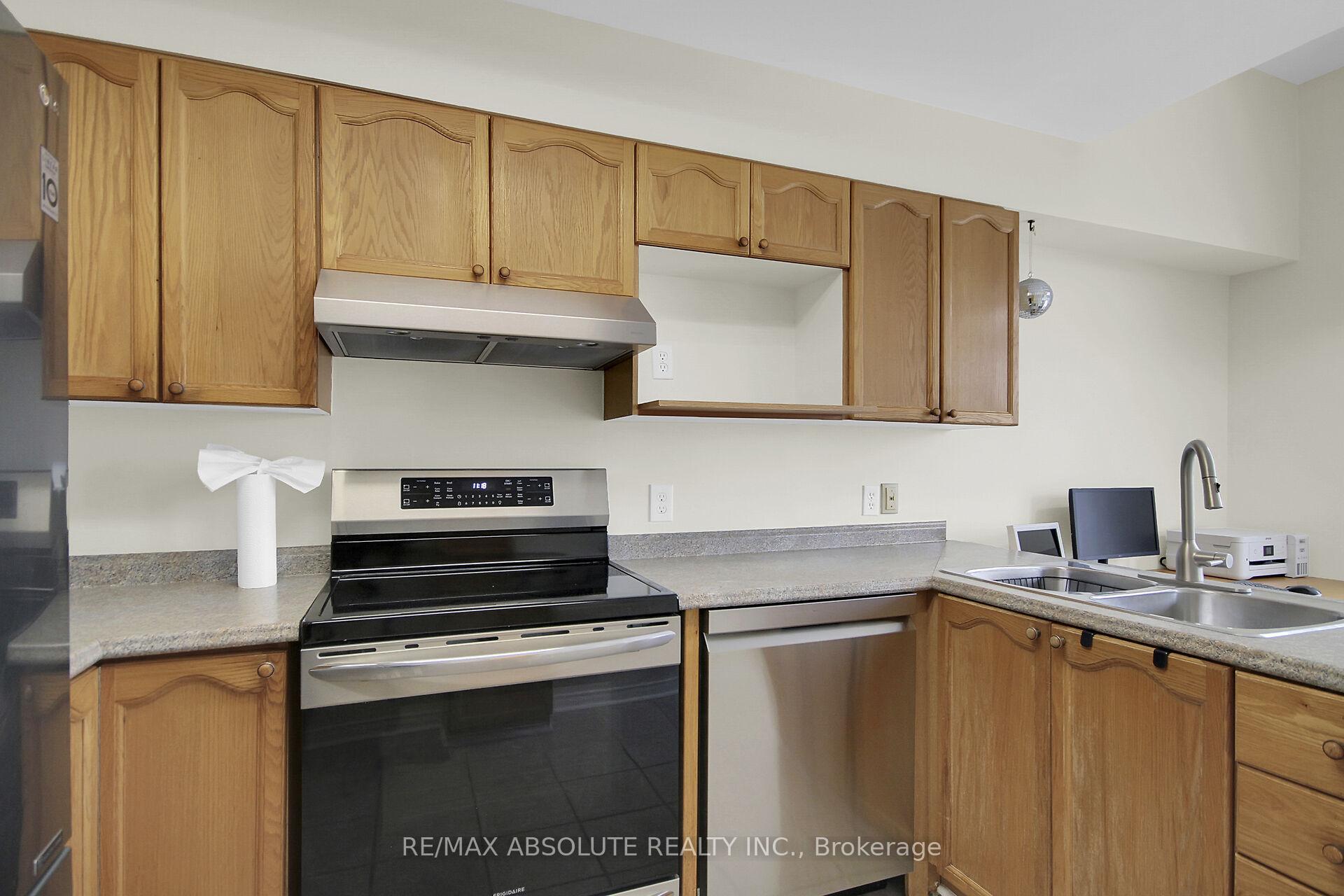 Photo 9 of 97 Queensbury Drive, Ottawa, Barrhaven - Longfields — HOMEH