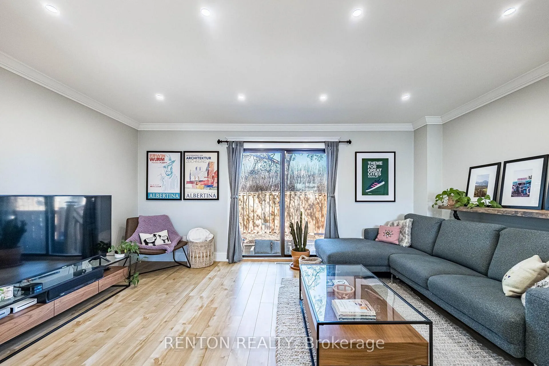 Photo 17 of Unit 6, 1536 Sixth Line, Oakville, College Park — HOMEH
