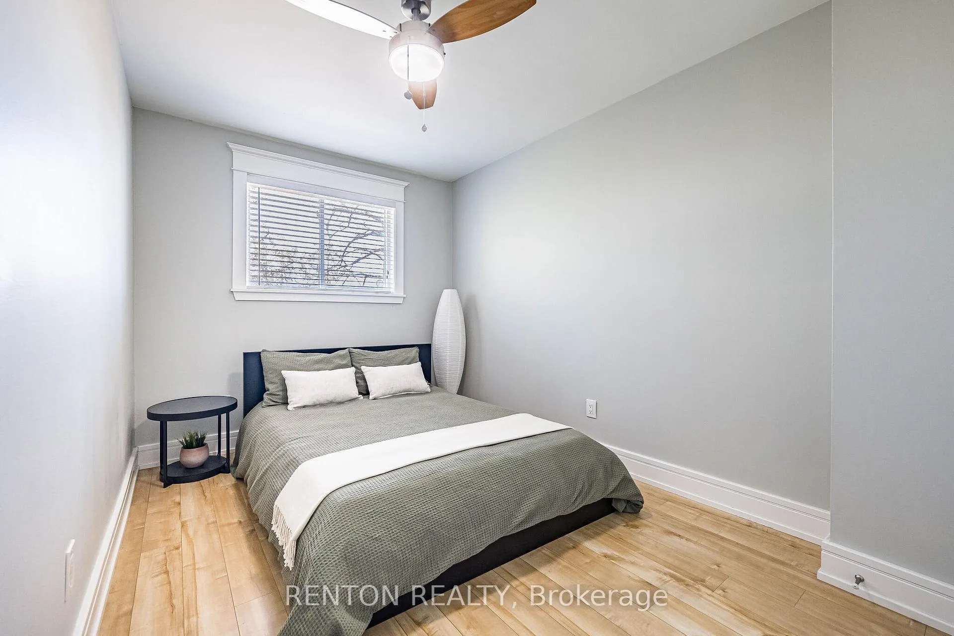 Photo 22 of Unit 6, 1536 Sixth Line, Oakville, College Park — HOMEH