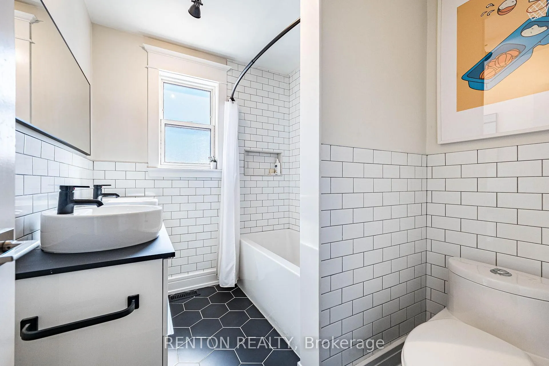 Photo 28 of Unit 6, 1536 Sixth Line, Oakville, College Park — HOMEH