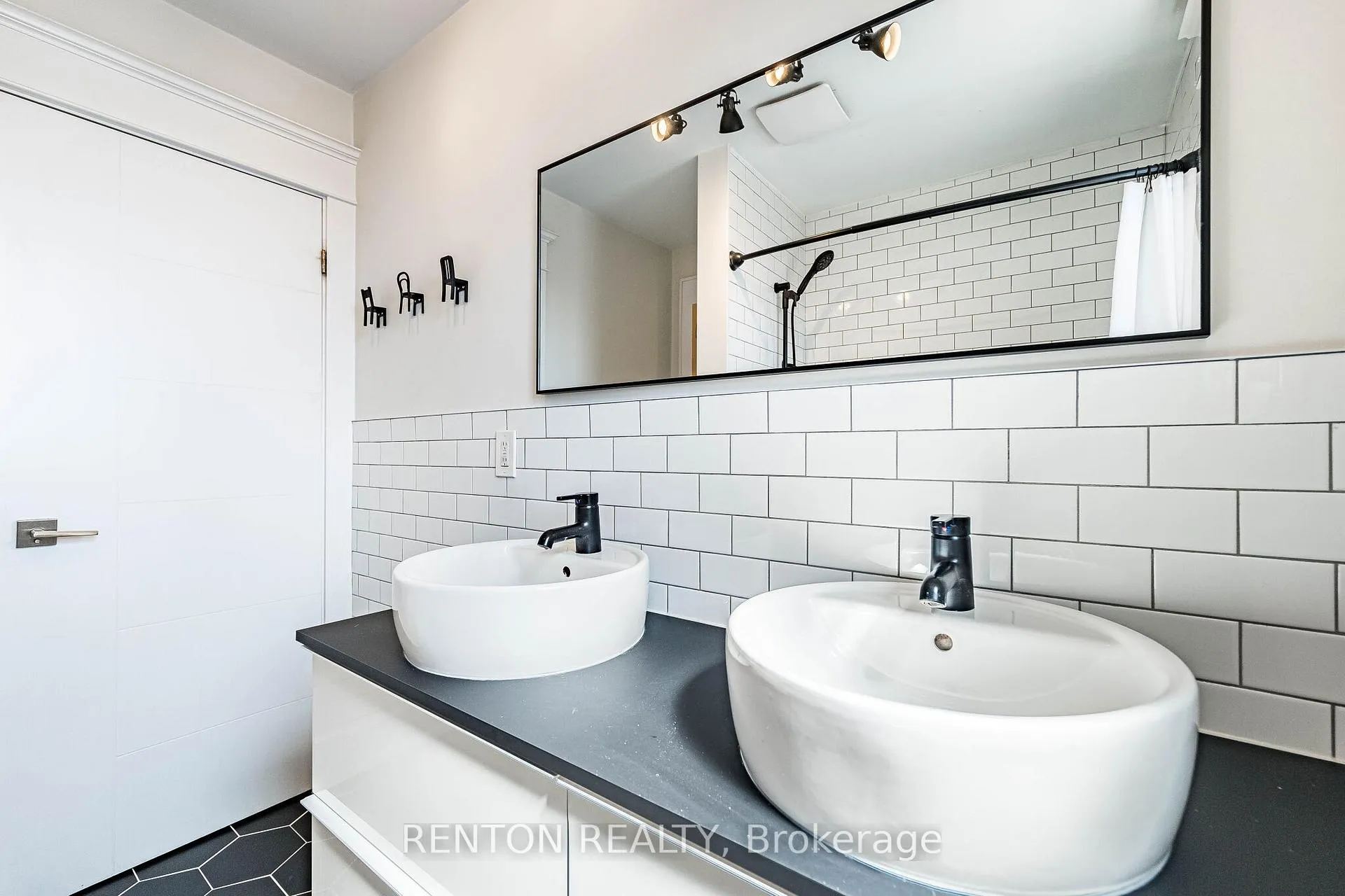 Photo 30 of Unit 6, 1536 Sixth Line, Oakville, College Park — HOMEH