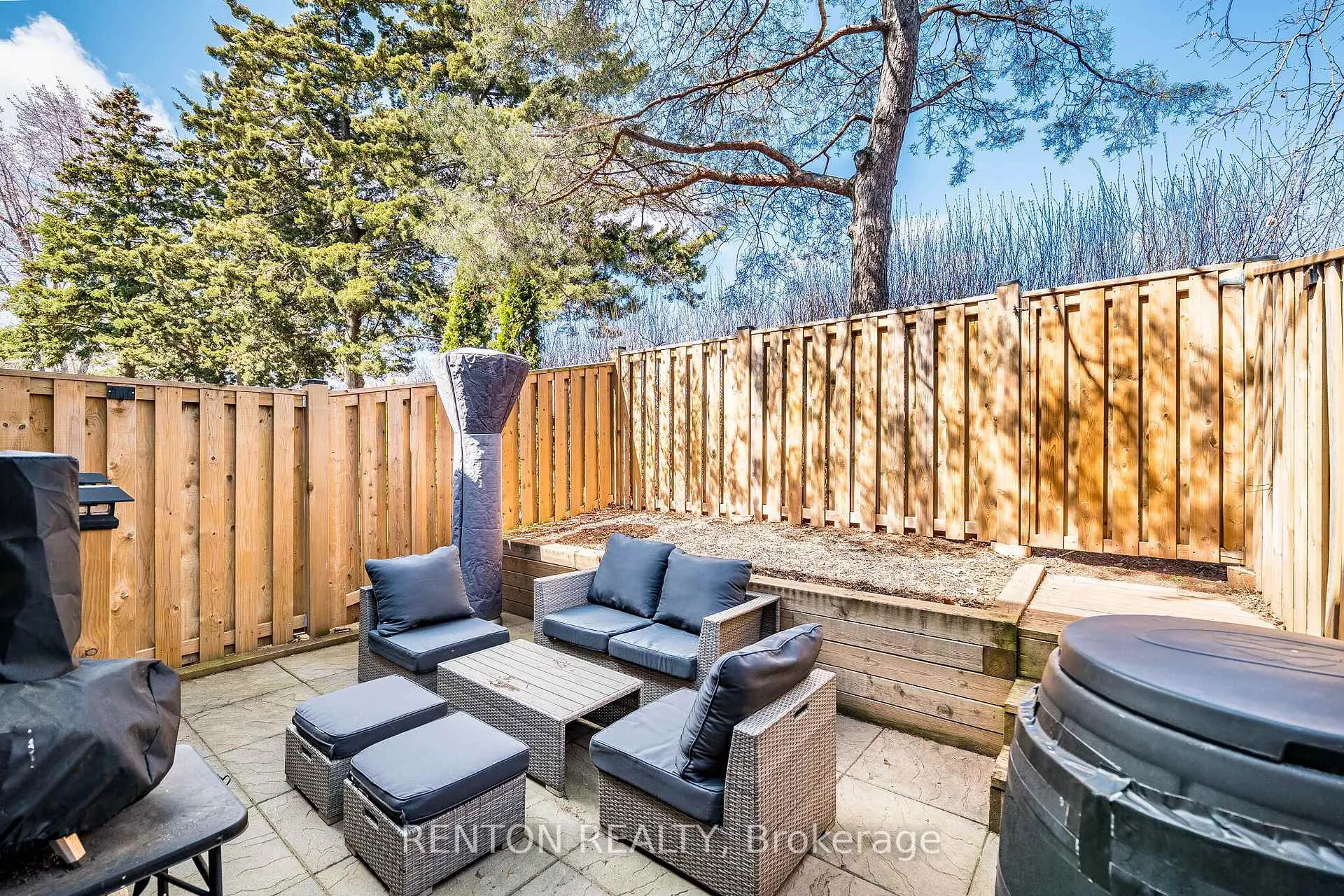 Photo 40 of Unit 6, 1536 Sixth Line, Oakville, College Park — HOMEH