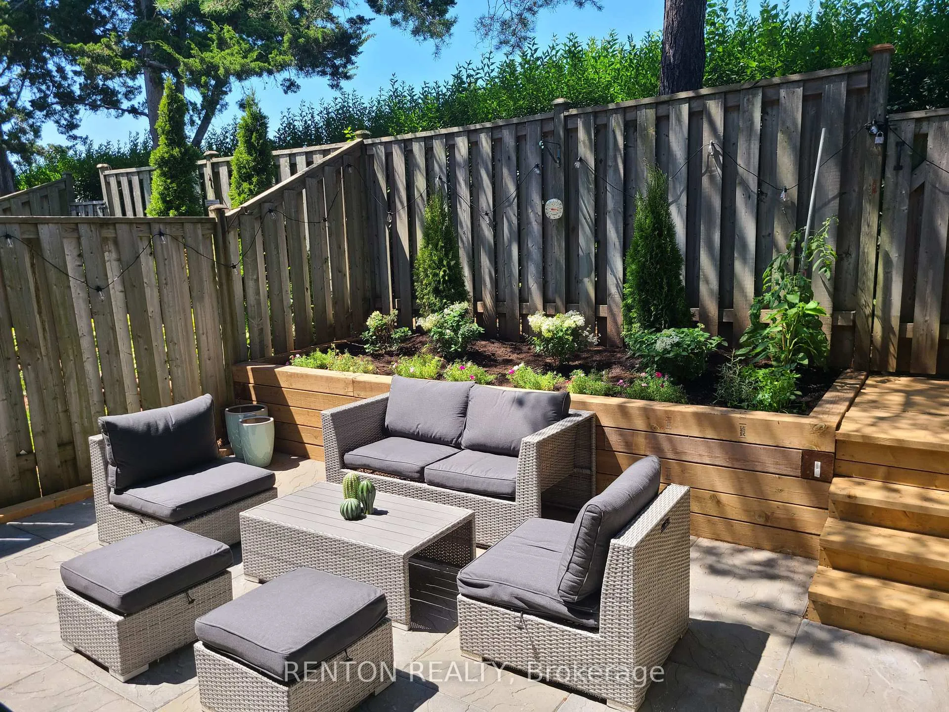 Photo 42 of Unit 6, 1536 Sixth Line, Oakville, College Park — HOMEH