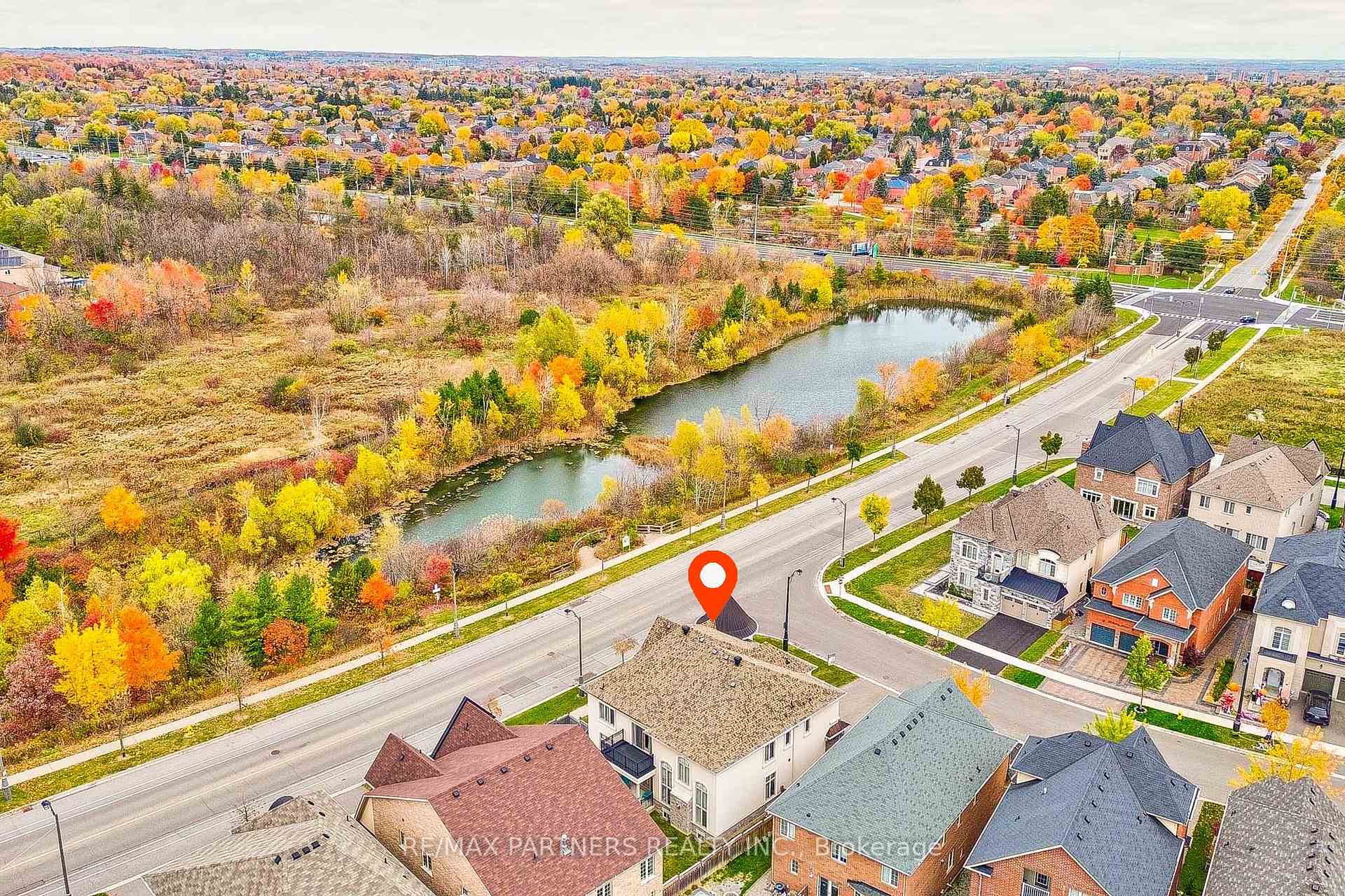 Photo 3 of 112 Baldry Avenue, Vaughan, Patterson — HOMEH