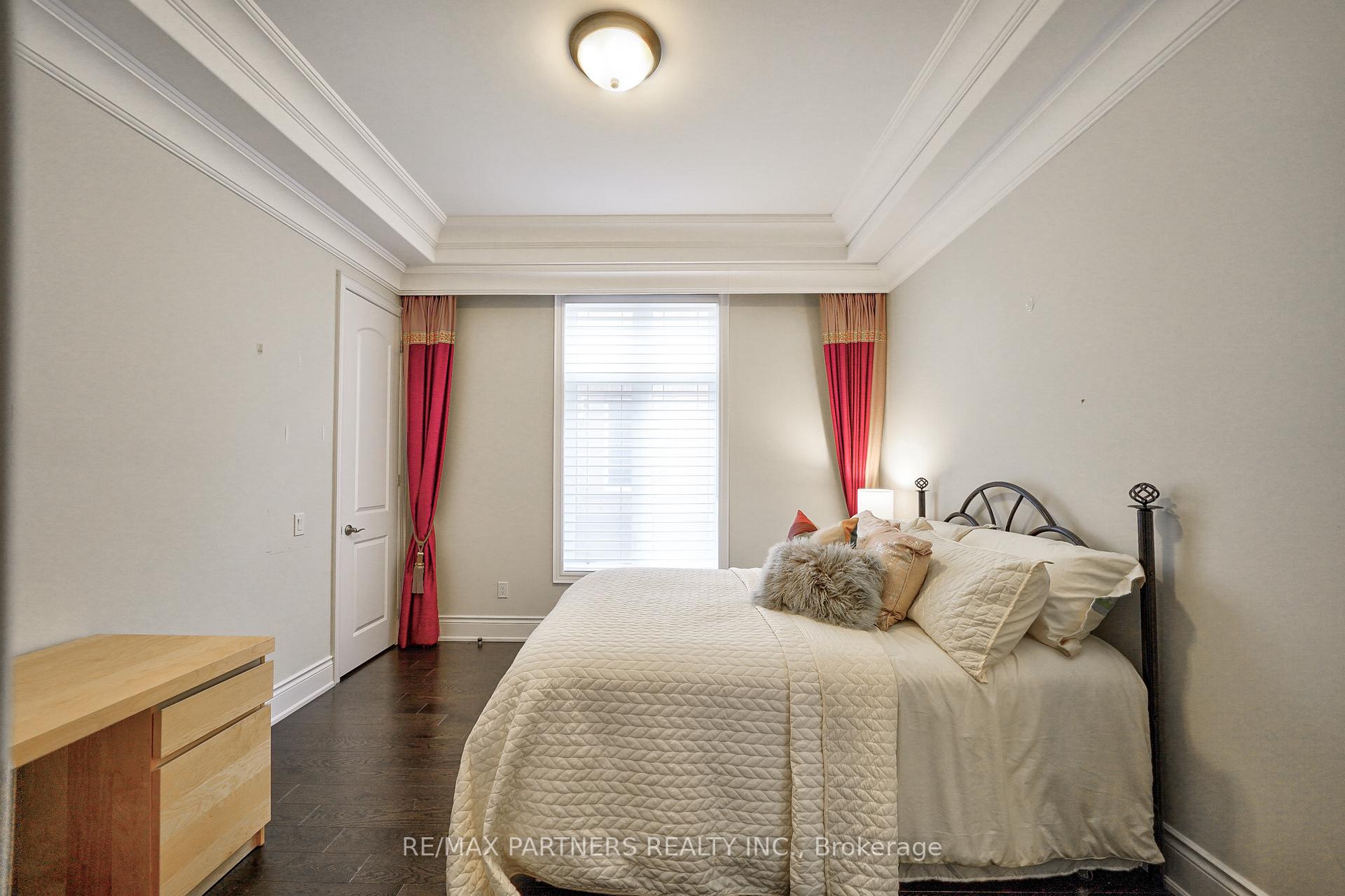 Photo 14 of 112 Baldry Avenue, Vaughan, Patterson — HOMEH