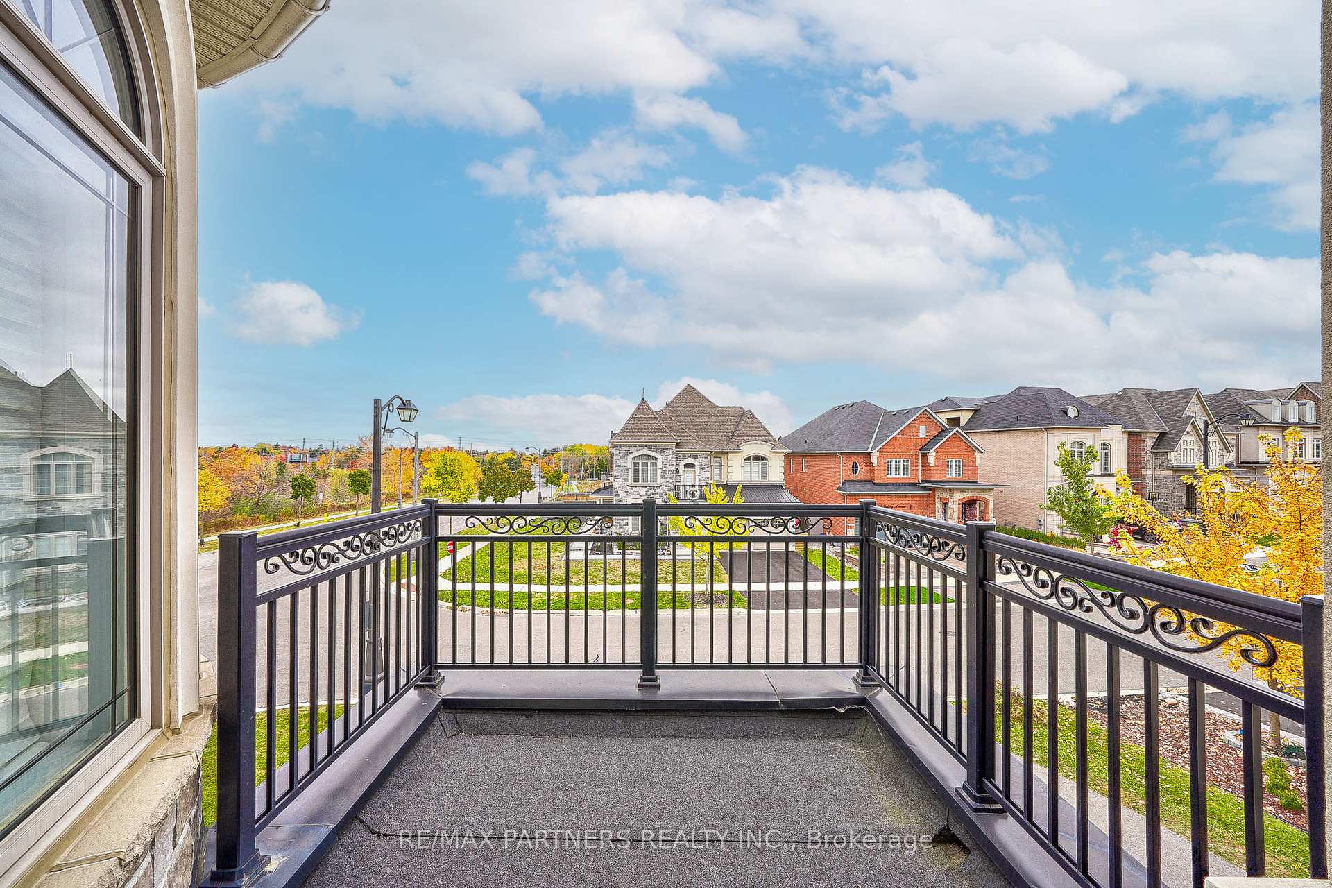 Photo 18 of 112 Baldry Avenue, Vaughan, Patterson — HOMEH