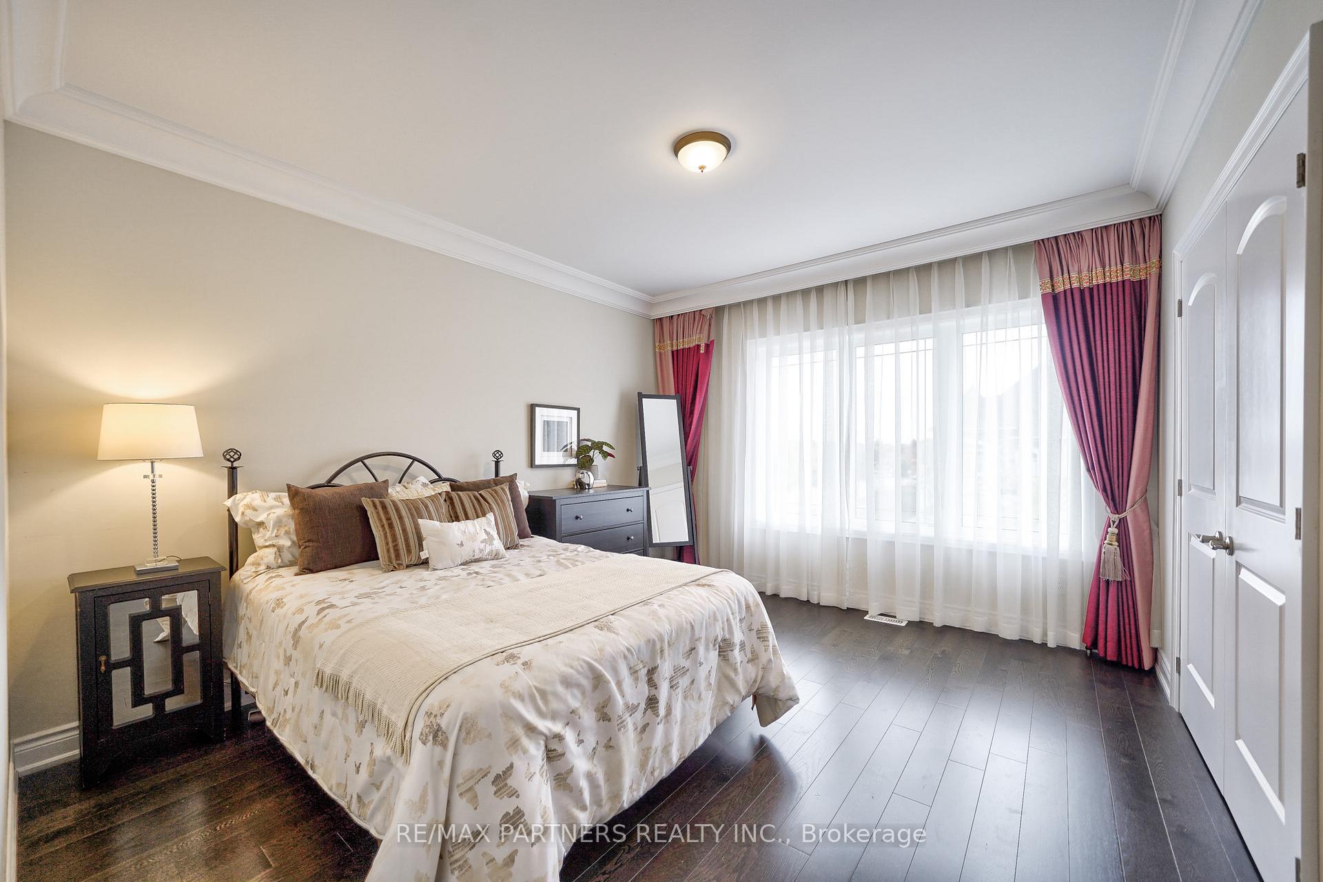 Photo 23 of 112 Baldry Avenue, Vaughan, Patterson — HOMEH