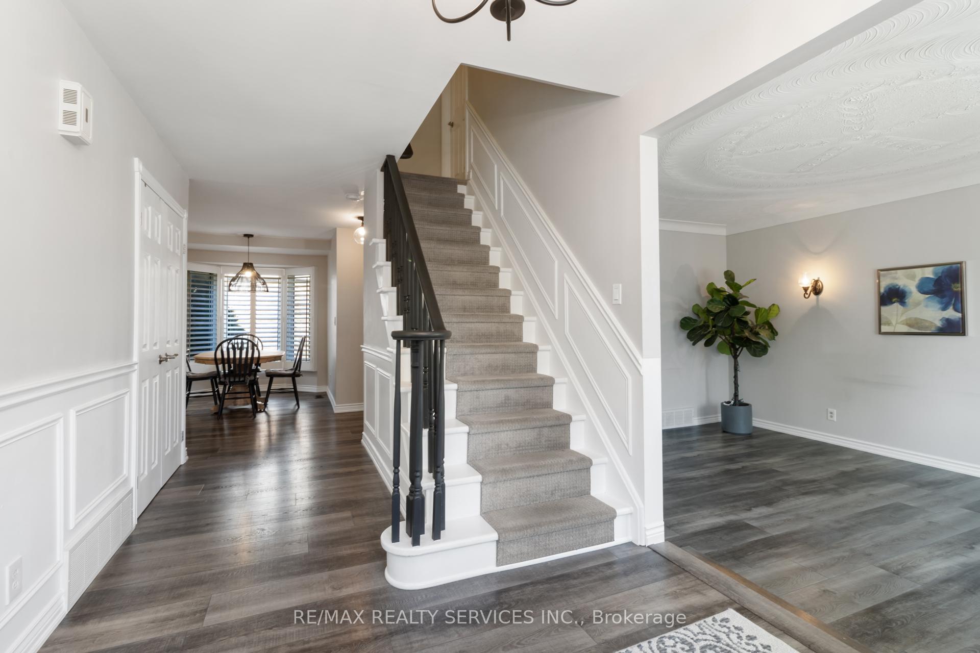 Photo 5 of 54 Audubon Street N, Hamilton, Stoney Creek Mountain — HOMEH