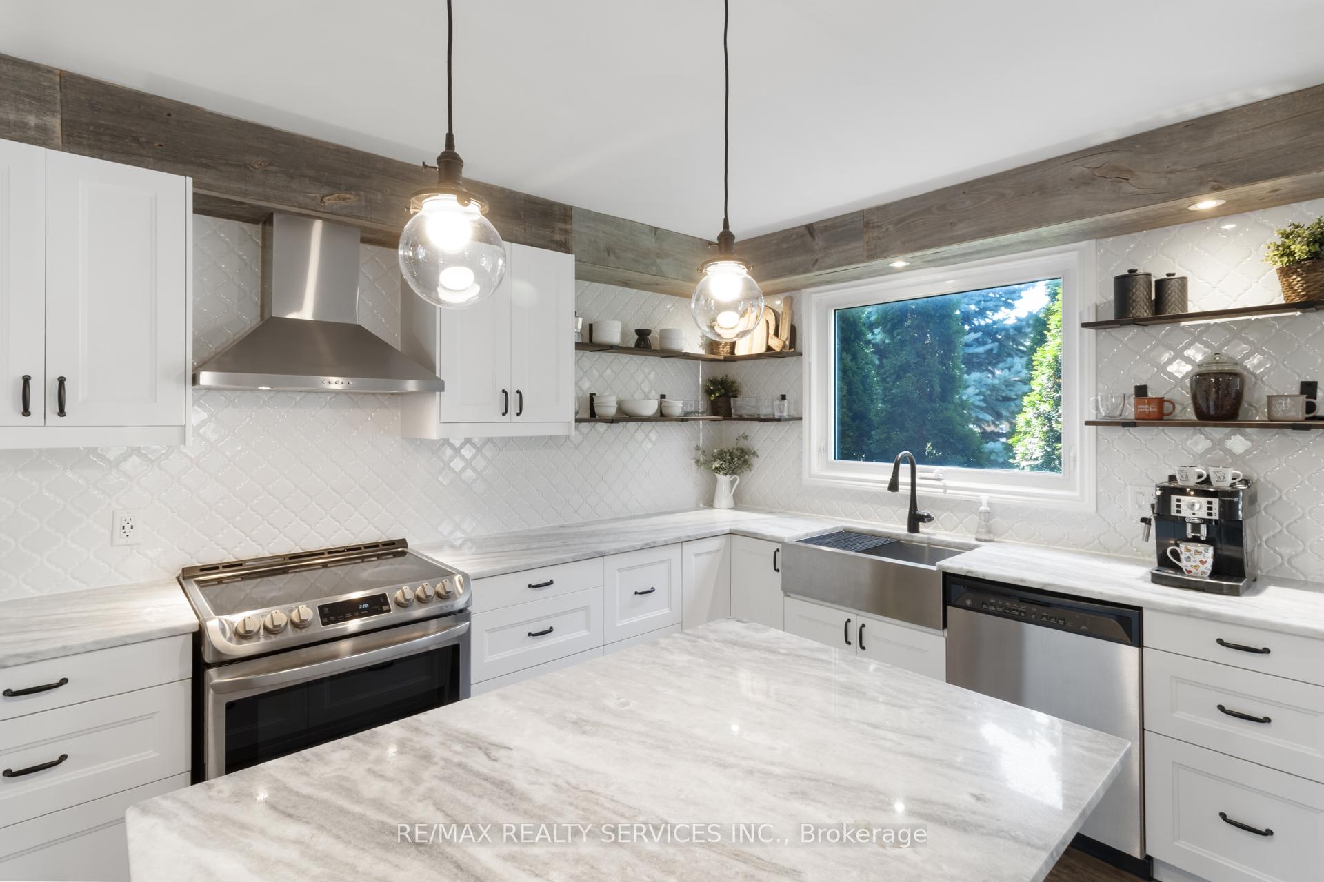 Photo 18 of 54 Audubon Street N, Hamilton, Stoney Creek Mountain — HOMEH