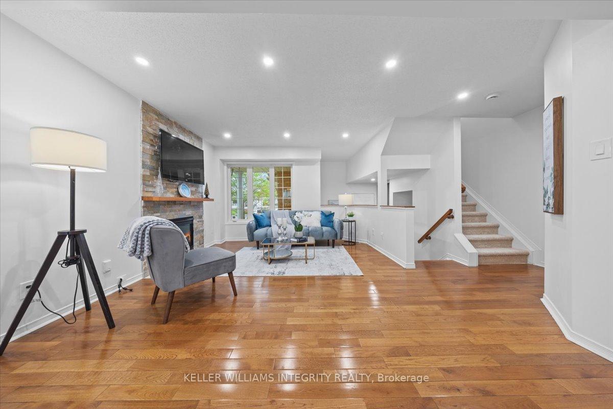 Photo 9 of 1221 Clyde Avenue, Ottawa, Central Park — HOMEH