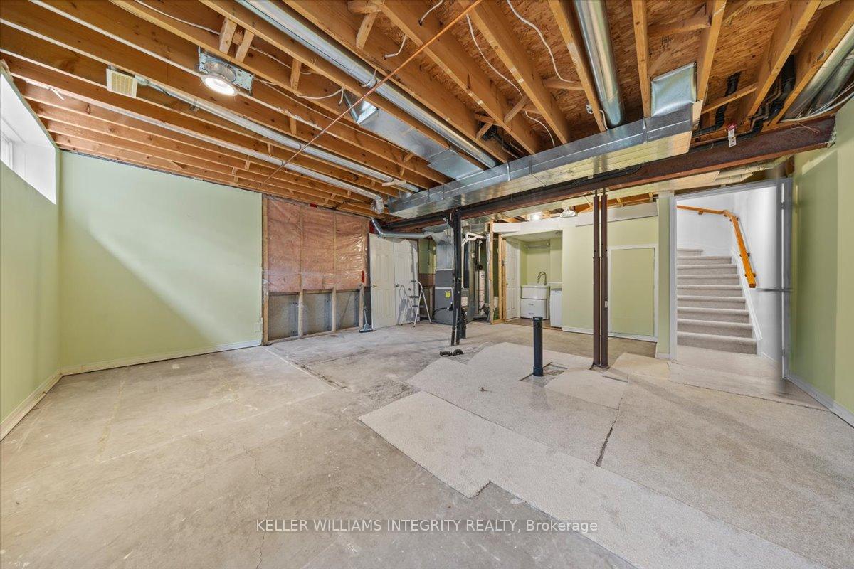 Photo 33 of 1221 Clyde Avenue, Ottawa, Central Park — HOMEH
