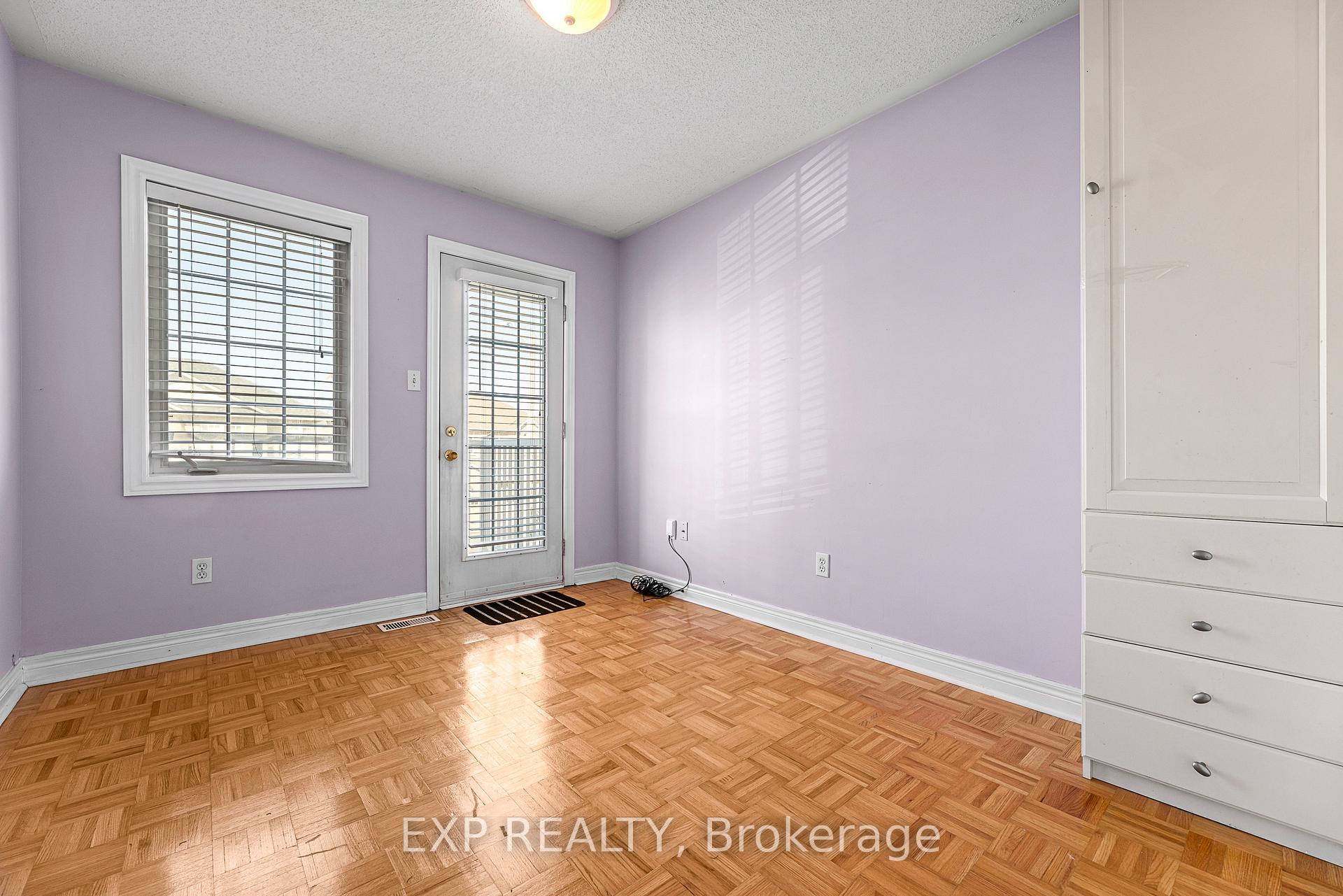 Photo 12 of 116 Casabel Drive, Vaughan, Vellore Village — HOMEH