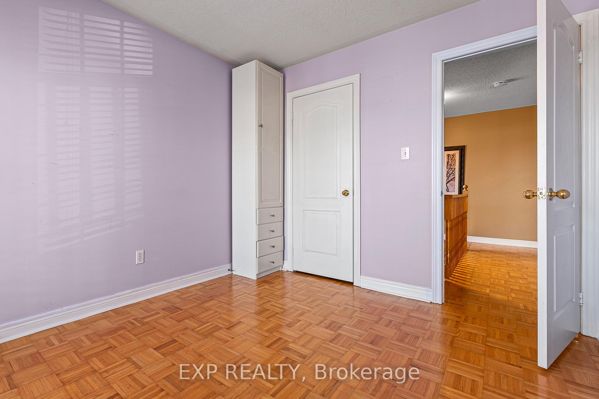 Photo 14 of 116 Casabel Drive, Vaughan, Vellore Village — HOMEH