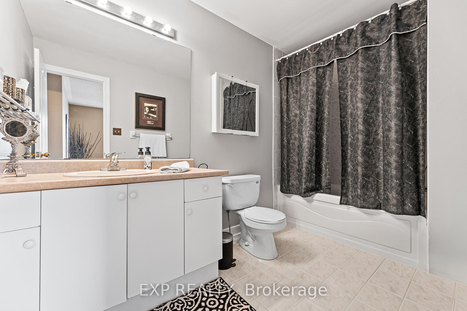 Photo 17 of 116 Casabel Drive, Vaughan, Vellore Village — HOMEH