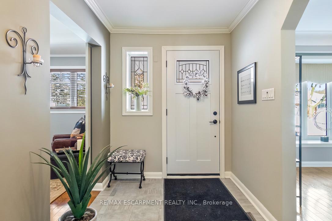 Photo 5 of 686 Holt Drive, Burlington, LaSalle — HOMEH