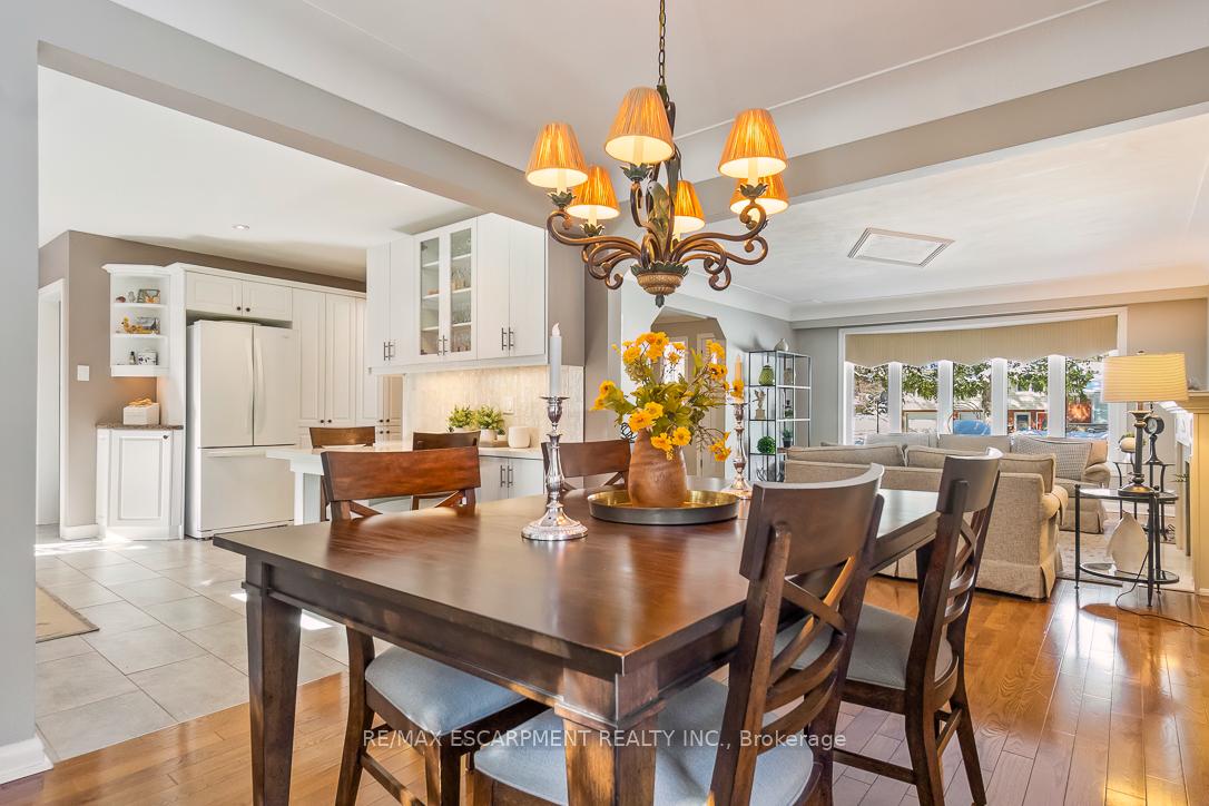 Photo 10 of 686 Holt Drive, Burlington, LaSalle — HOMEH