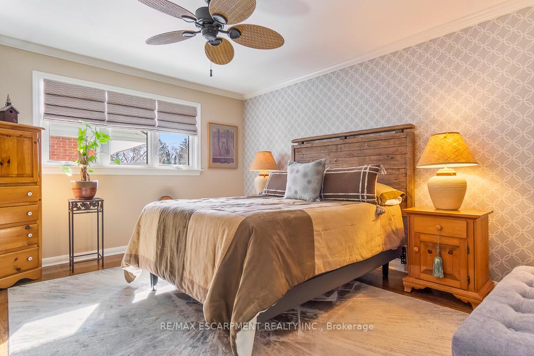 Photo 18 of 686 Holt Drive, Burlington, LaSalle — HOMEH