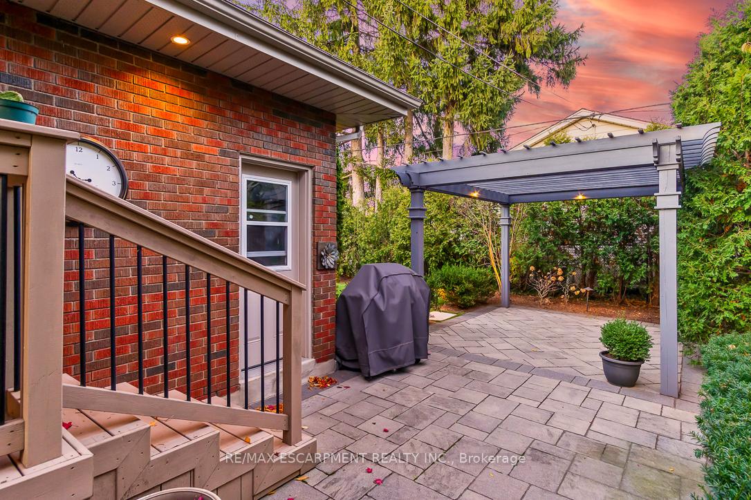 Photo 34 of 686 Holt Drive, Burlington, LaSalle — HOMEH