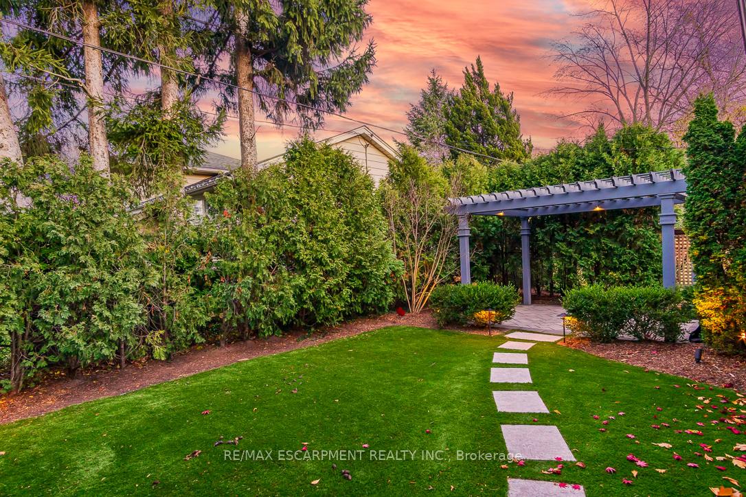 Photo 36 of 686 Holt Drive, Burlington, LaSalle — HOMEH