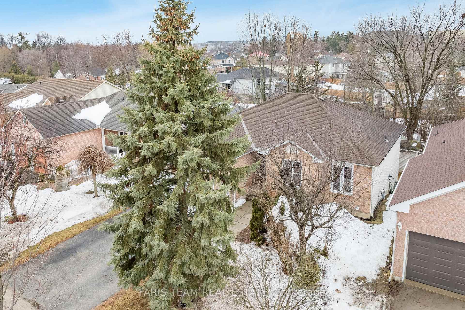 Photo 2 of 67 Herrell Avenue, Barrie, Painswick North — HOMEH