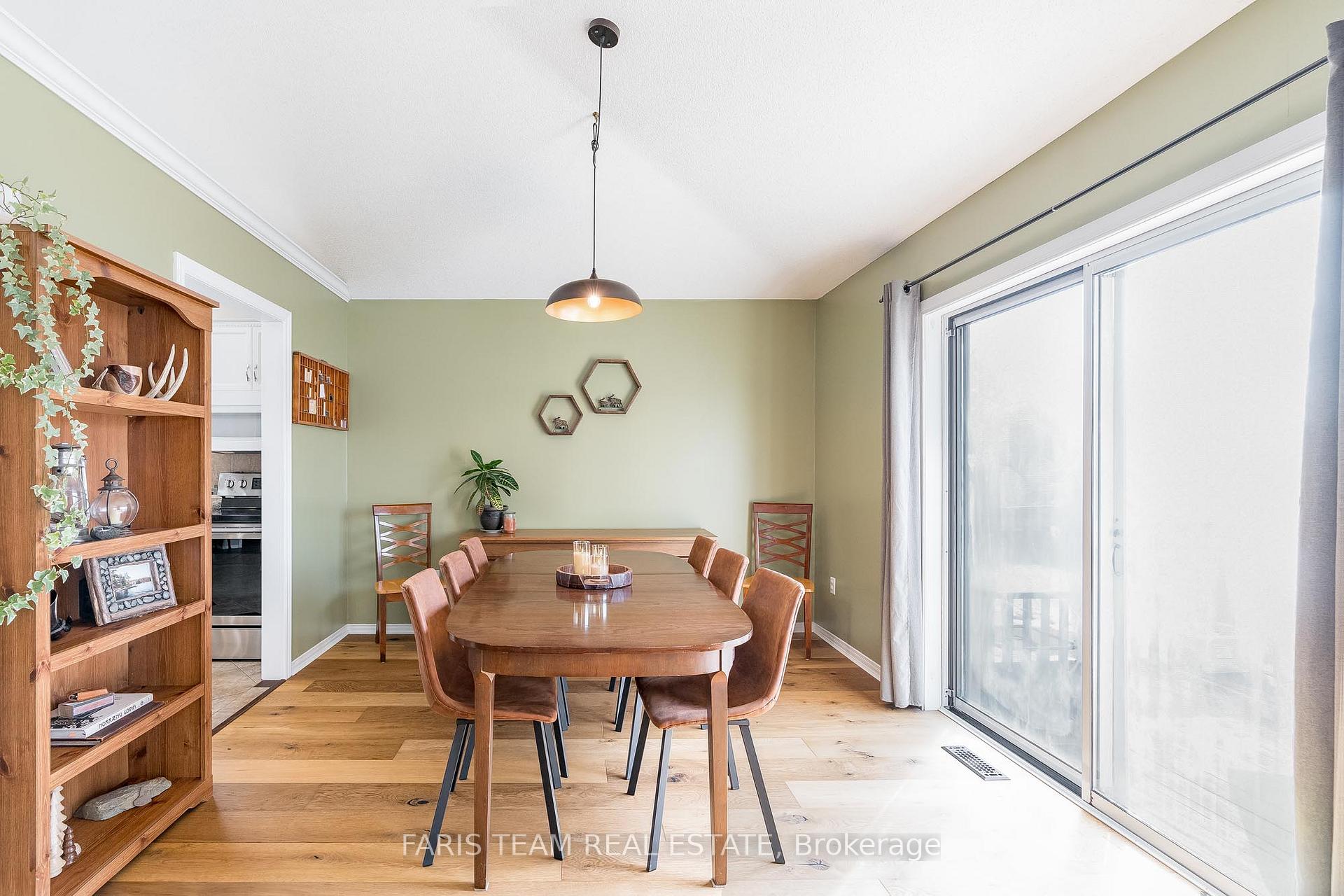 Photo 7 of 67 Herrell Avenue, Barrie, Painswick North — HOMEH