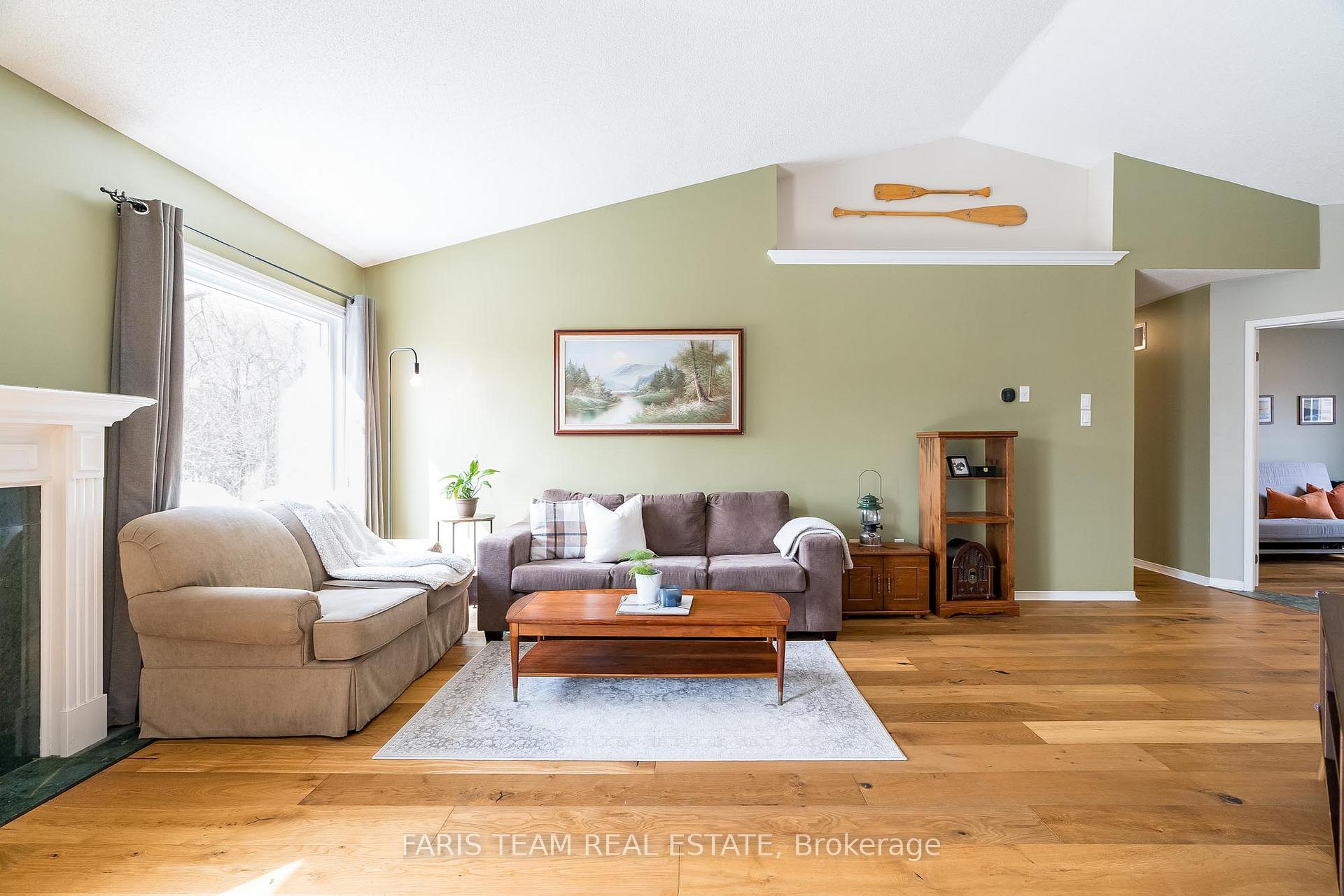 Photo 8 of 67 Herrell Avenue, Barrie, Painswick North — HOMEH