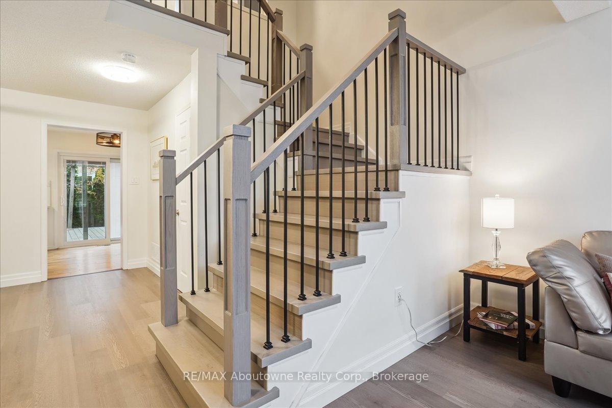 Photo 21 of 5021 Bunton Crescent, Burlington, Orchard — HOMEH