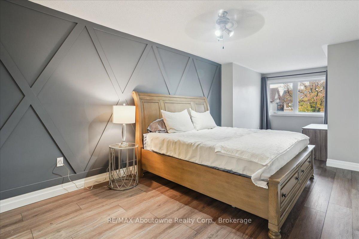 Photo 25 of 5021 Bunton Crescent, Burlington, Orchard — HOMEH