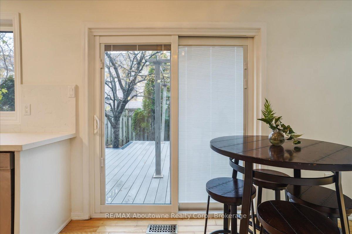 Photo 36 of 5021 Bunton Crescent, Burlington, Orchard — HOMEH