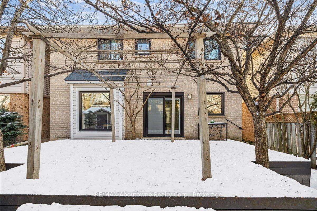 Photo 38 of 5021 Bunton Crescent, Burlington, Orchard — HOMEH