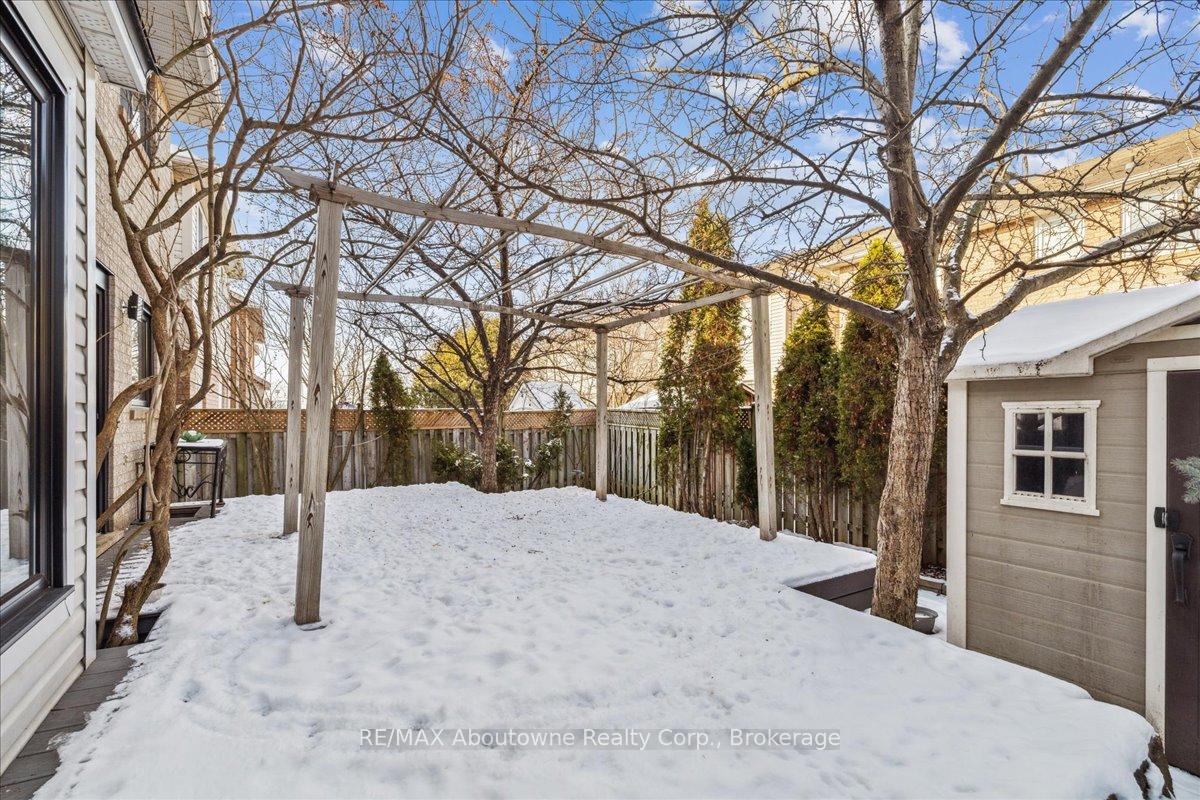 Photo 39 of 5021 Bunton Crescent, Burlington, Orchard — HOMEH