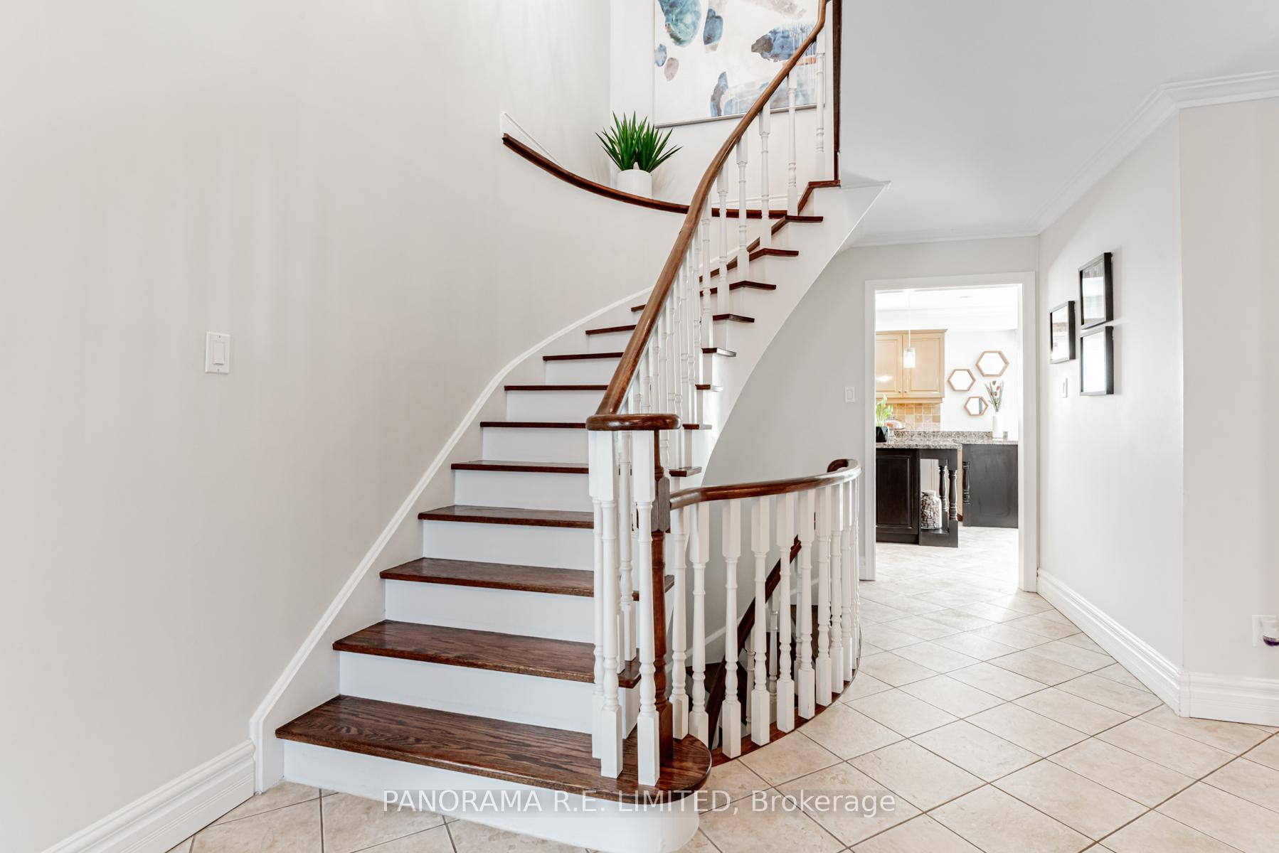 Photo 15 of 96 Beechnut Road, Vaughan, West Woodbridge — HOMEH