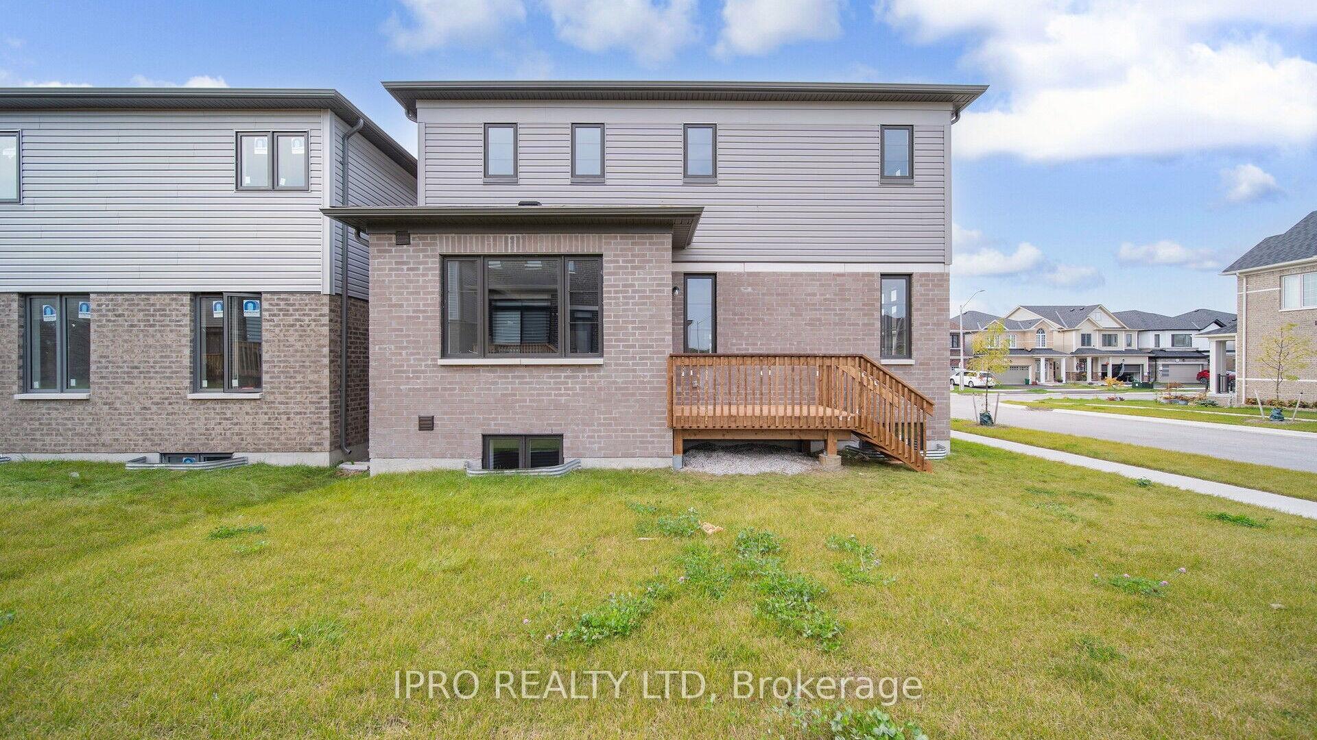 Photo 36 of 20 Ludlow Drive, Barrie, Rural Barrie Southeast — HOMEH