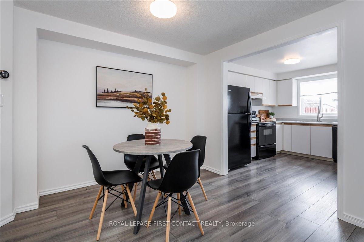 Photo 7 of 6 Caribou Court, Barrie, Holly — HOMEH