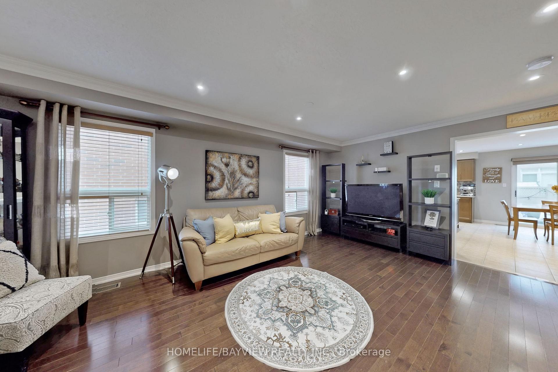 Photo 9 of 11 Rosario Drive, Vaughan, Vellore Village — HOMEH