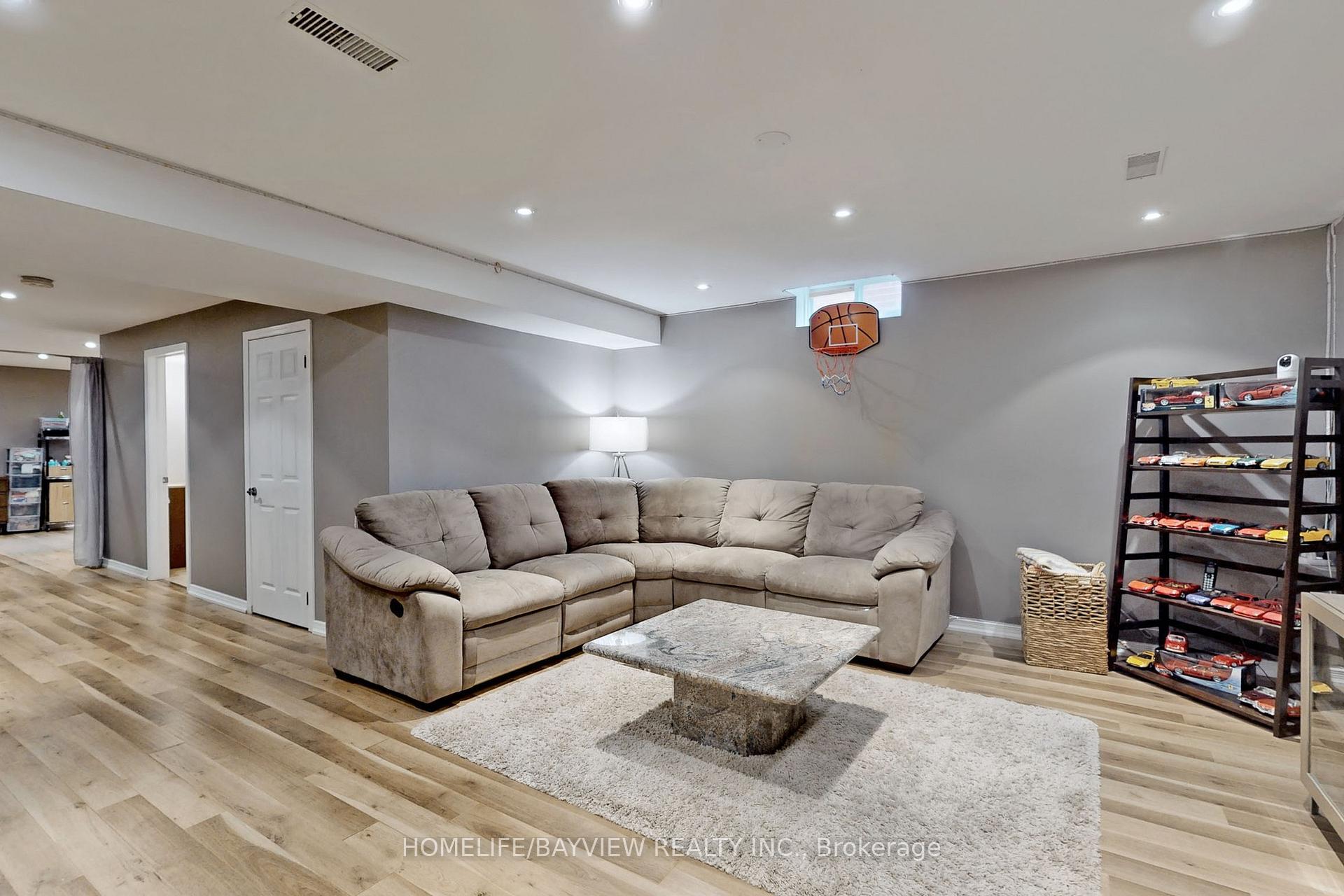 Photo 24 of 11 Rosario Drive, Vaughan, Vellore Village — HOMEH